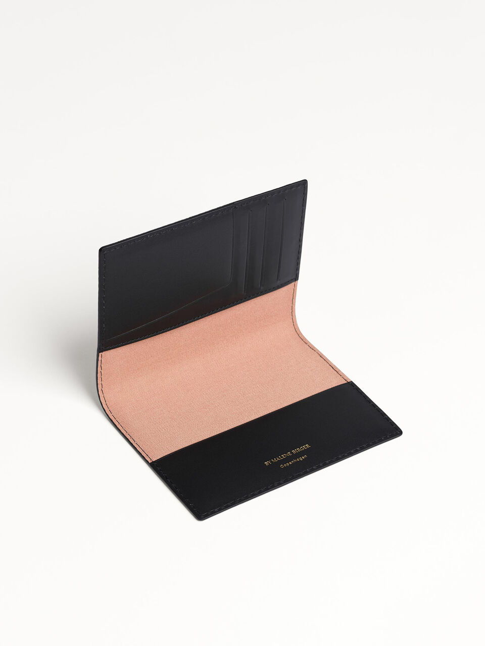 Ivy passport holder Ivy passport holder