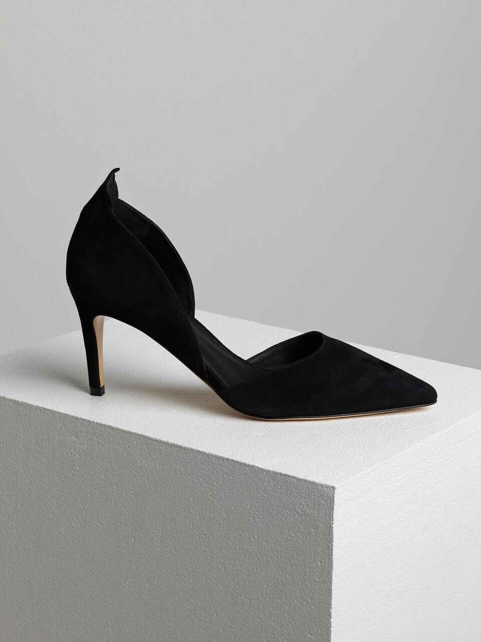 May Heel pumps May Heel pumps