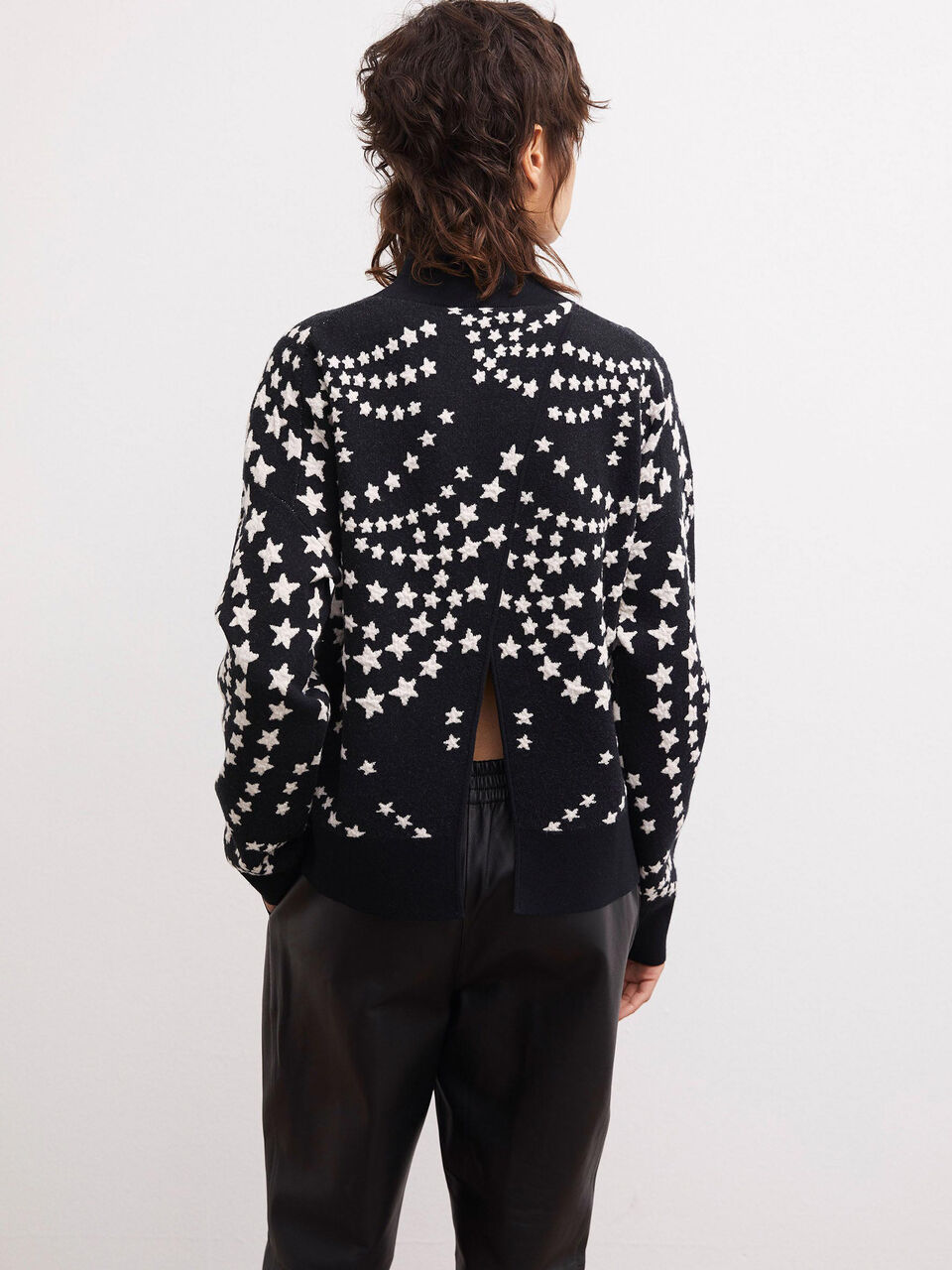 Beesia open back sweater Beesia open back sweater
