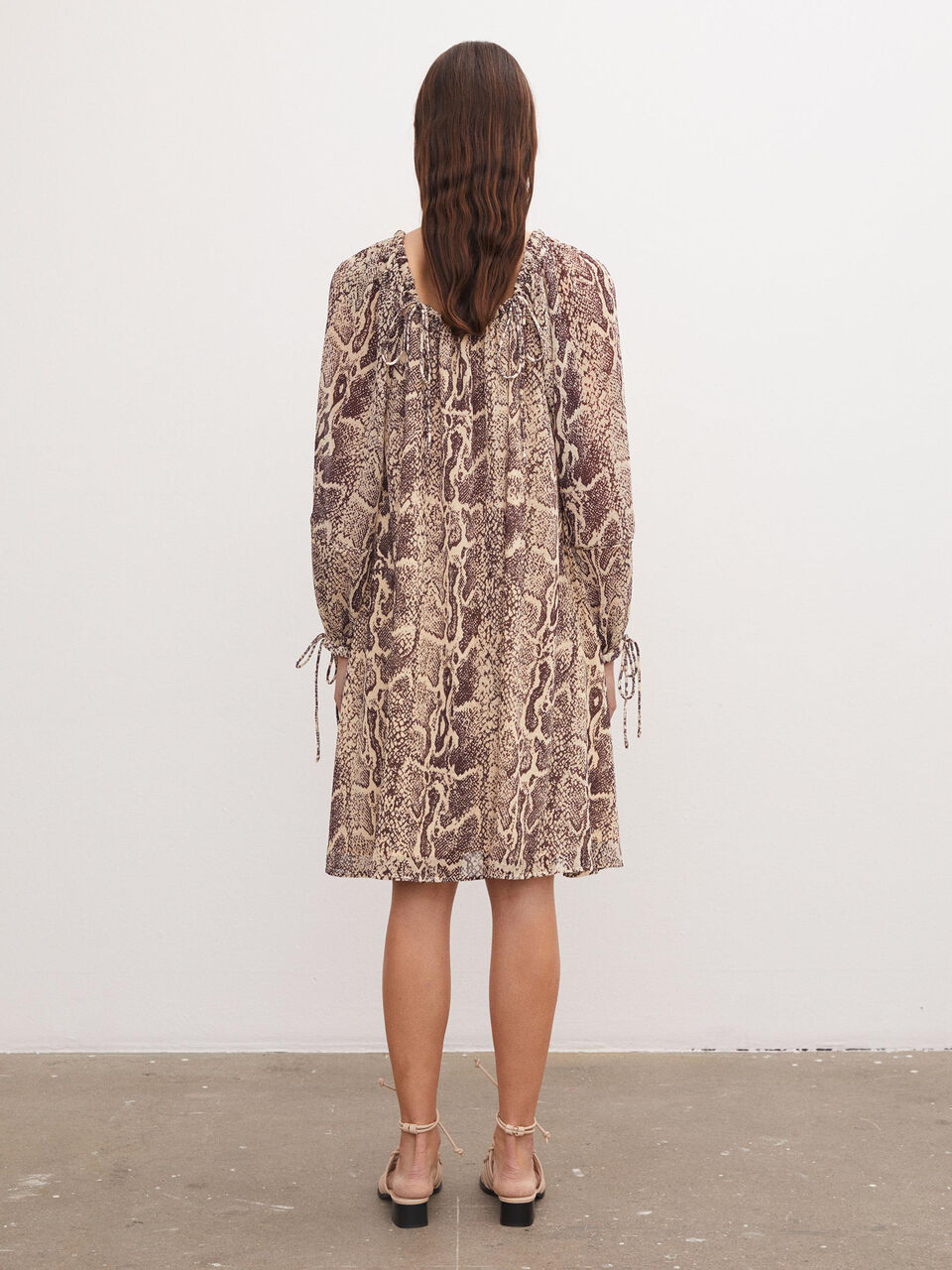 Ellettria puff-sleeved dress Ellettria puff-sleeved dress