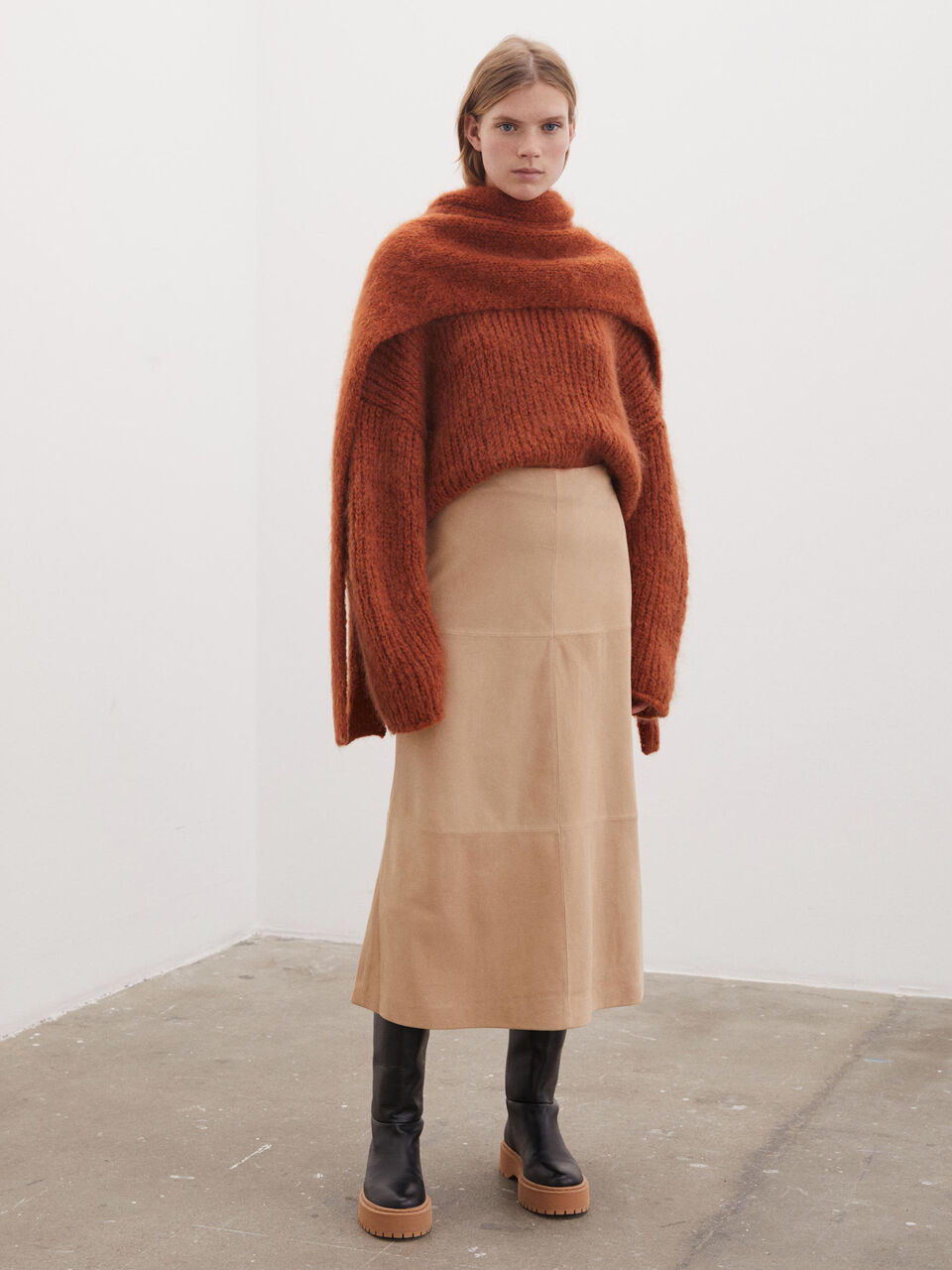 Oritz suede midi skirt Oritz suede midi skirt