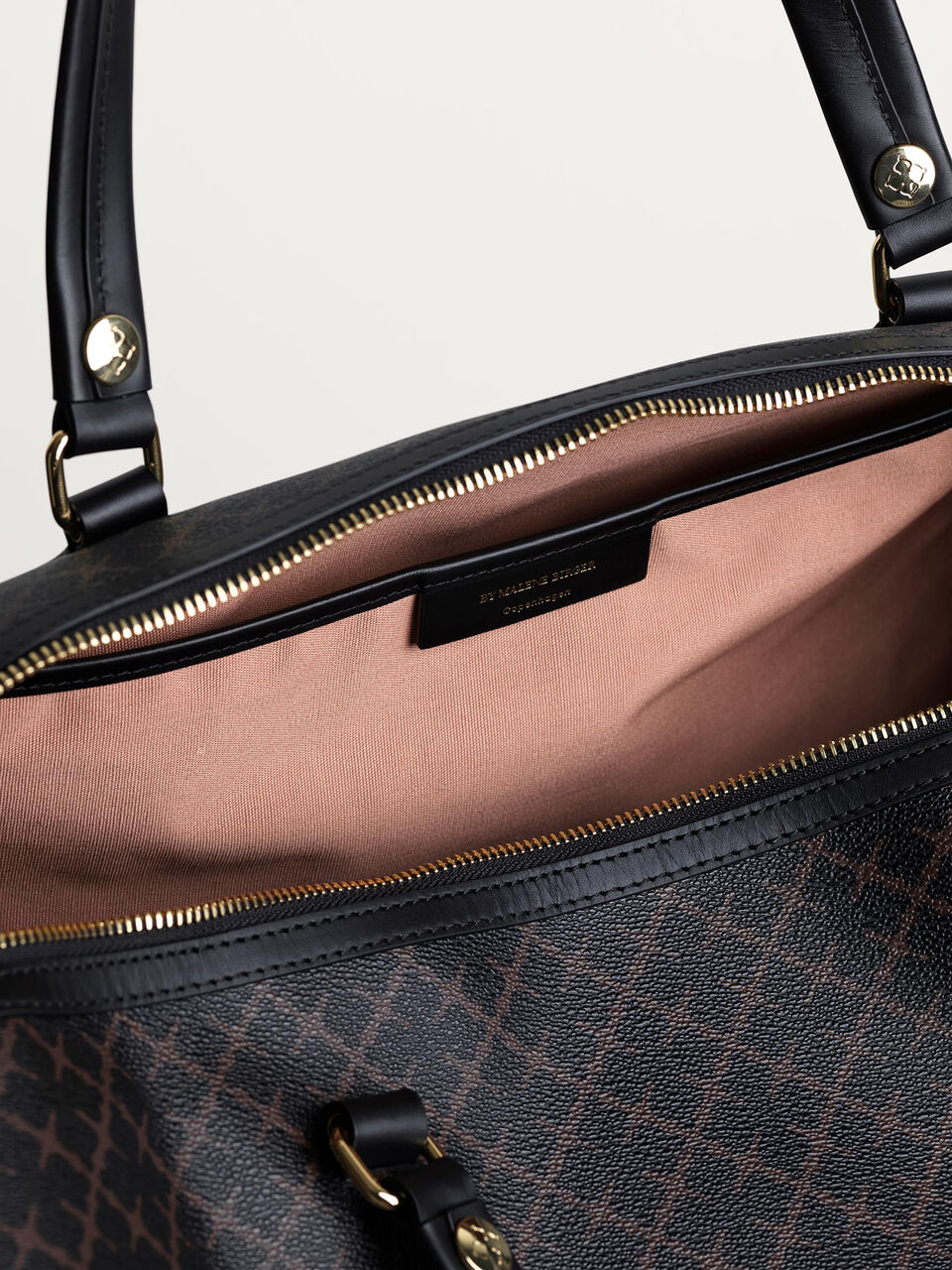 Travel bag Travel bag