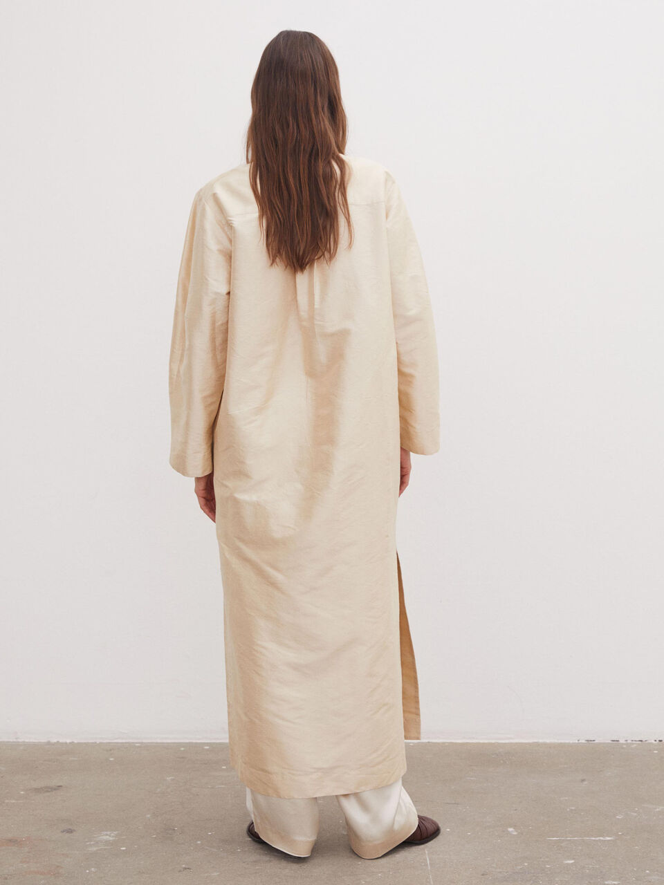 Robe col en V en soie Rossely Robe col en V en soie Rossely