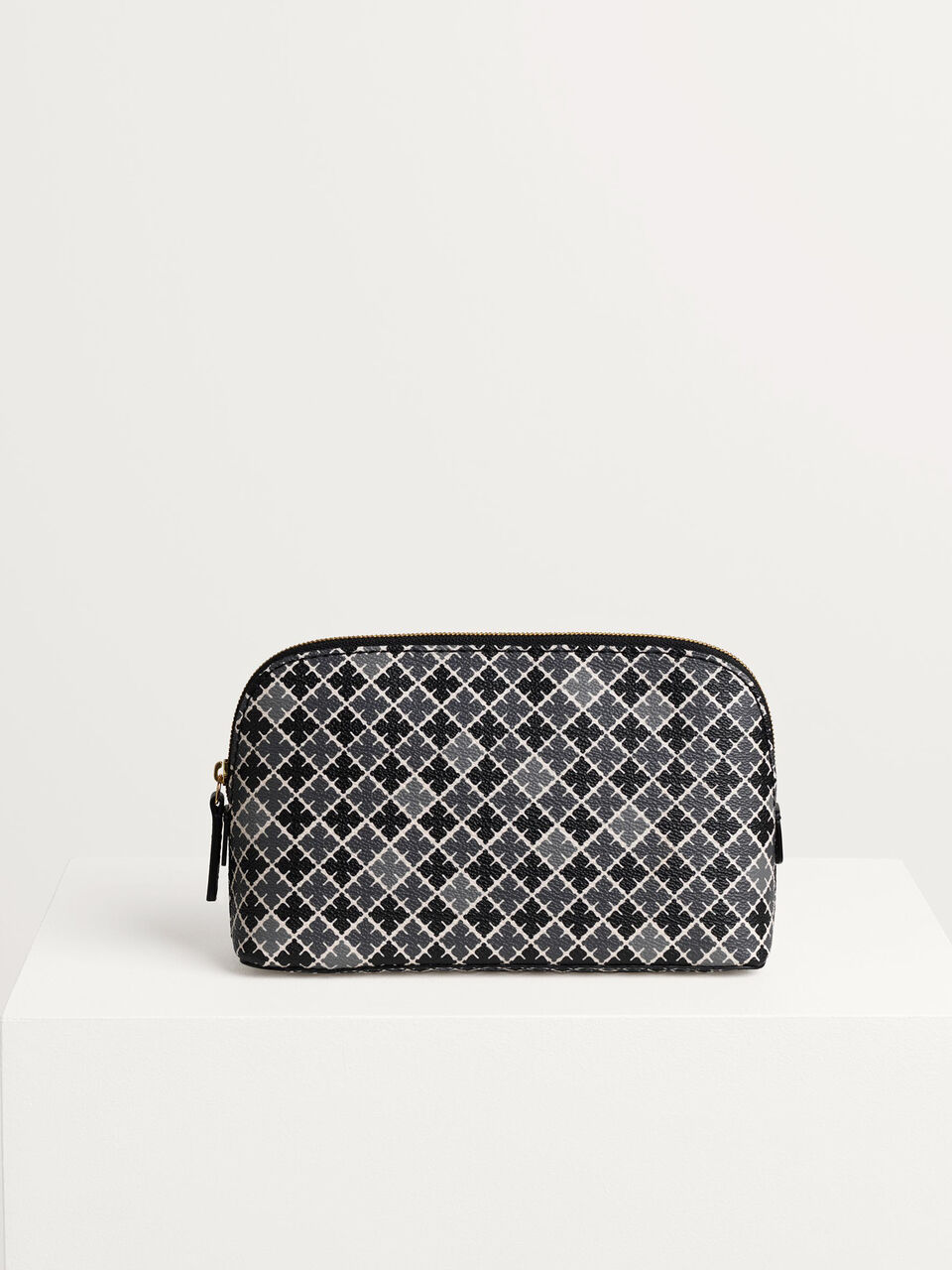 Bae small cosmetics case Bae small cosmetics case