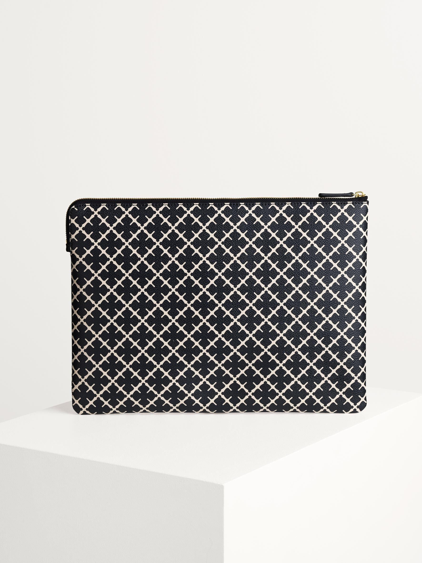 where can i buy a laptop case