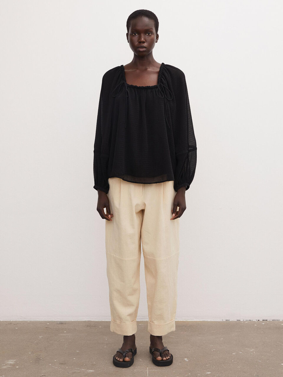 Elodium puff-sleeved blouse Elodium puff-sleeved blouse