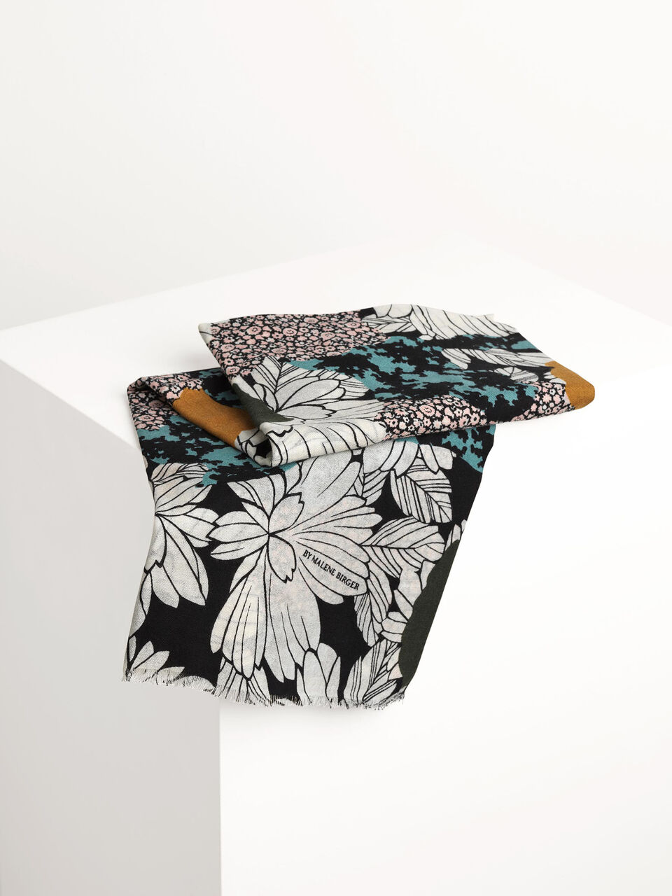 Ancelina scarf Ancelina scarf