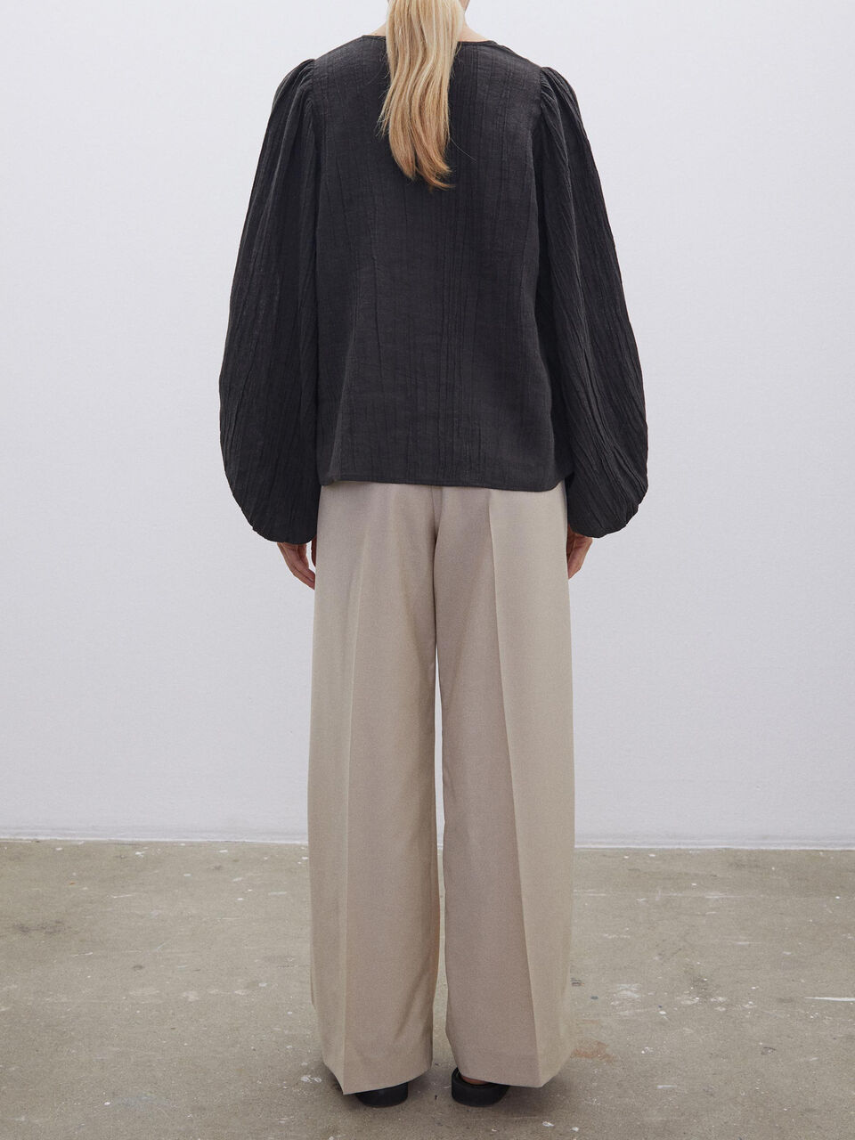 Dausi balloon-sleeved top Dausi balloon-sleeved top