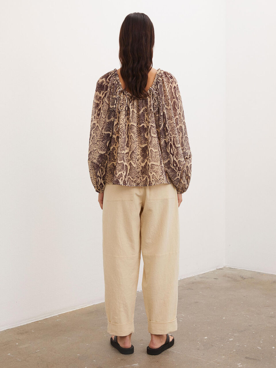 Elodium puff-sleeved blouse Elodium puff-sleeved blouse