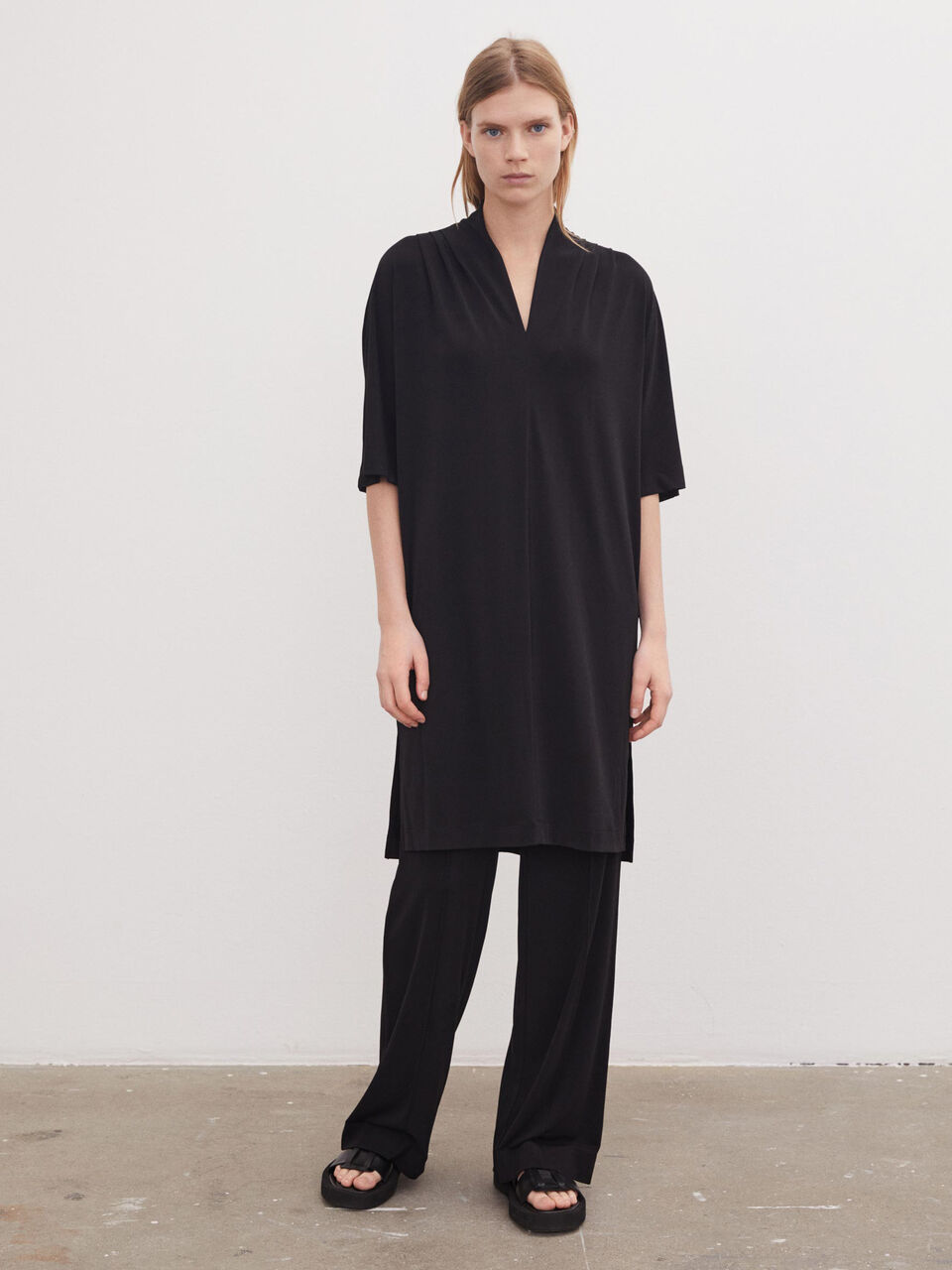 Bijou V-neck dress Bijou V-neck dress