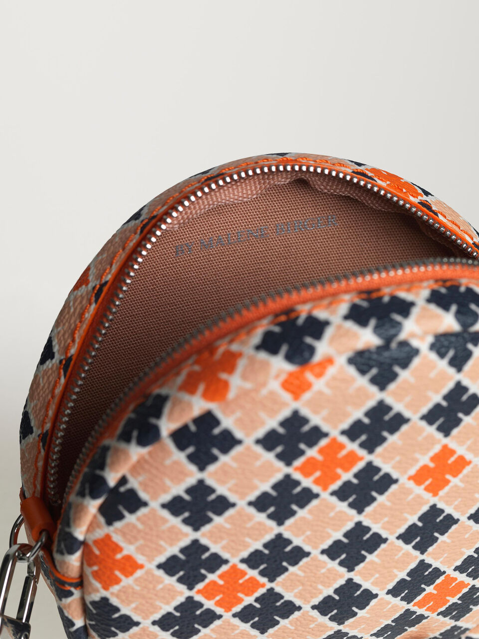Circle bag Circle bag