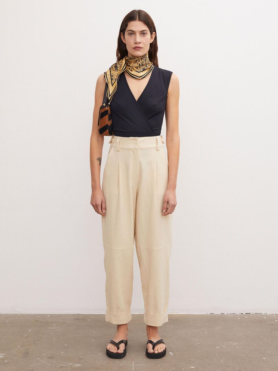 Olax cotton-linen trousers Olax cotton-linen trousers