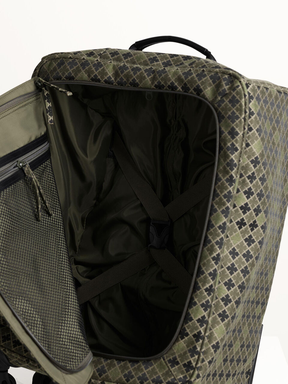 Rollie suitcase Rollie suitcase