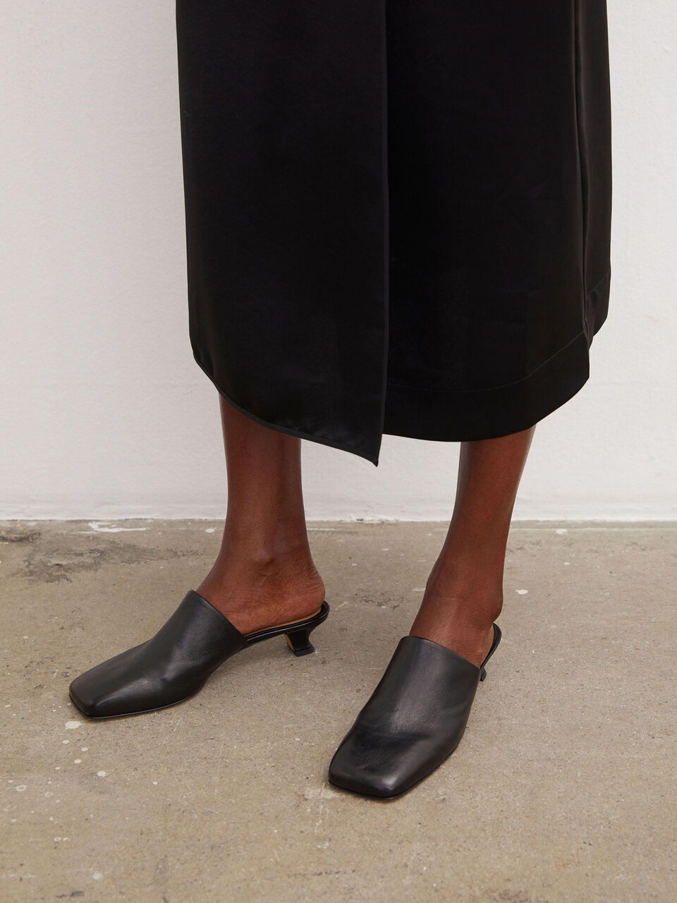 Pienne leather mules Pienne leather mules