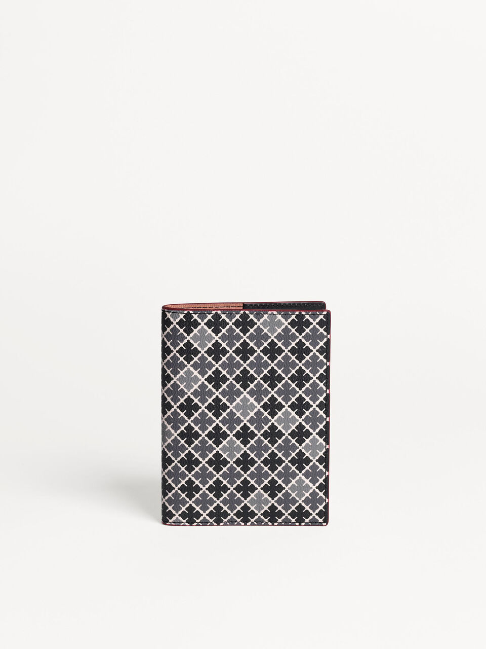 Ivy passport holder Ivy passport holder