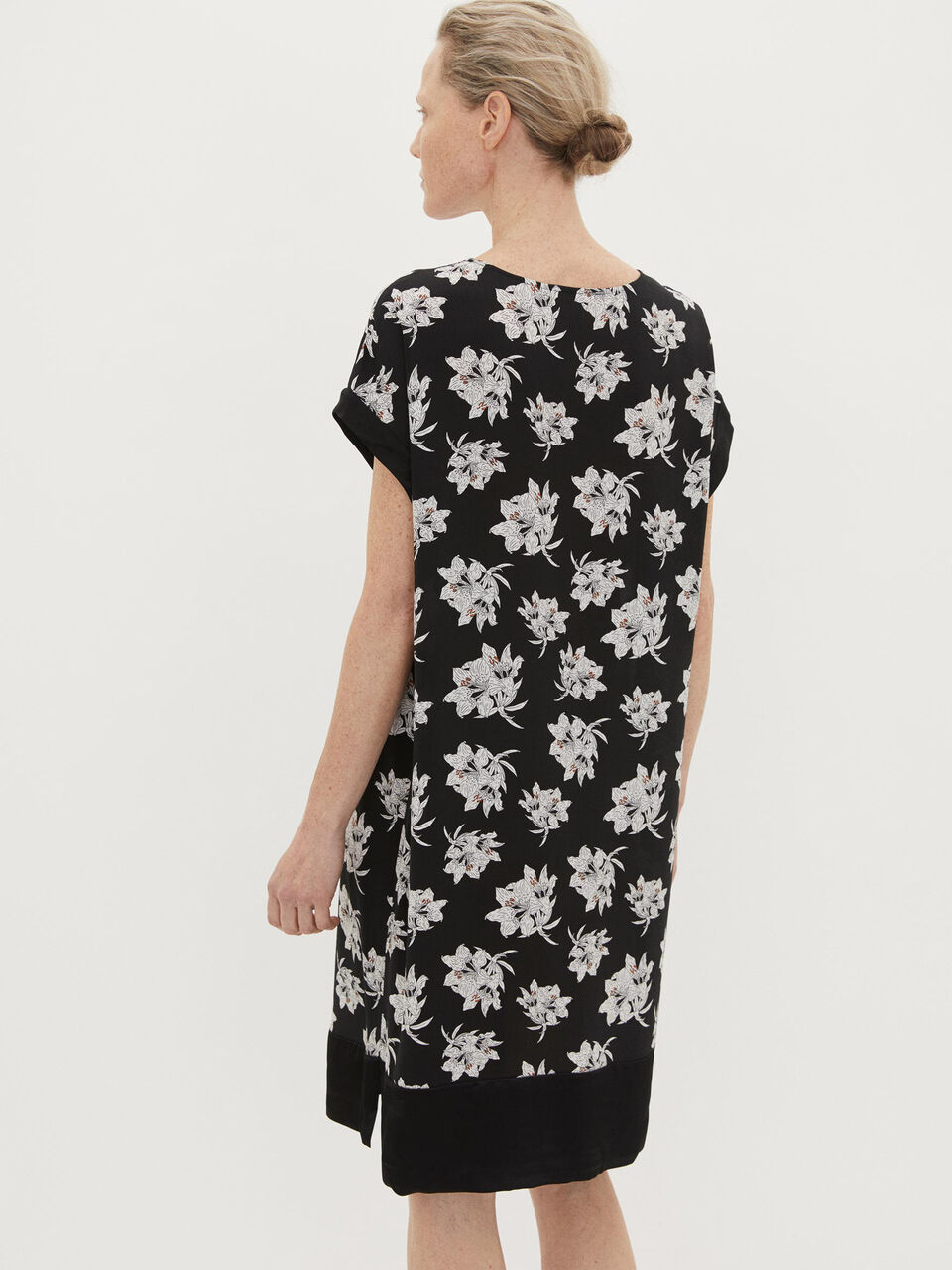 Bedrucktes Kleid Bedrucktes Kleid