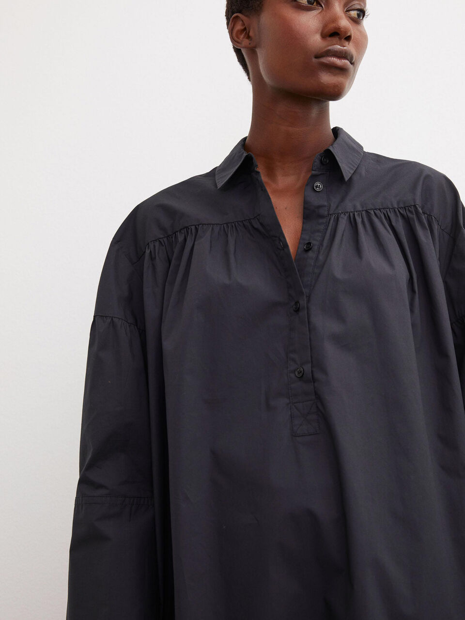 Nikolana Kleid aus Biobaumwolle Nikolana Kleid aus Biobaumwolle