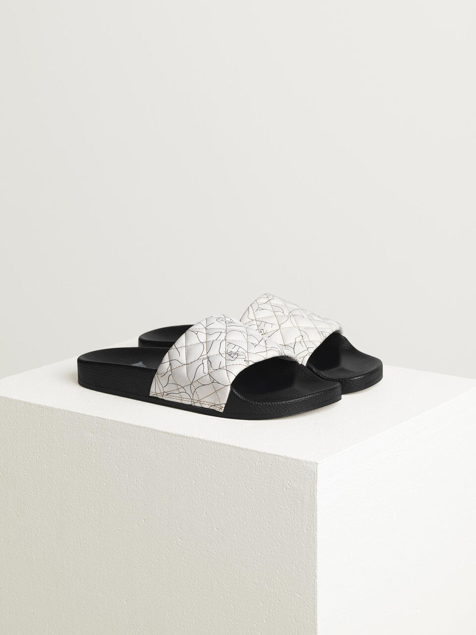 Leather slides Leather slides