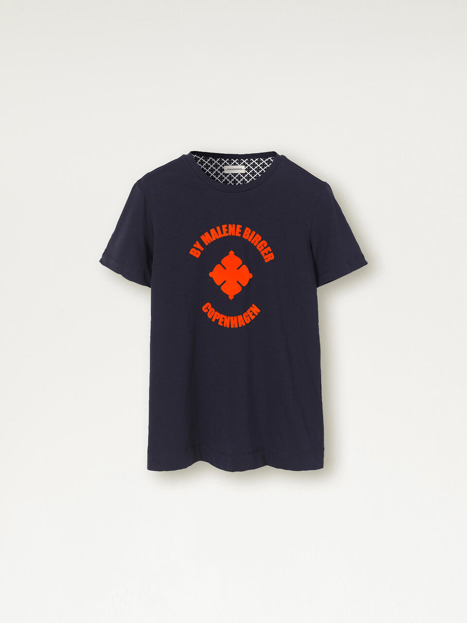 T-shirt med logo T-shirt med logo