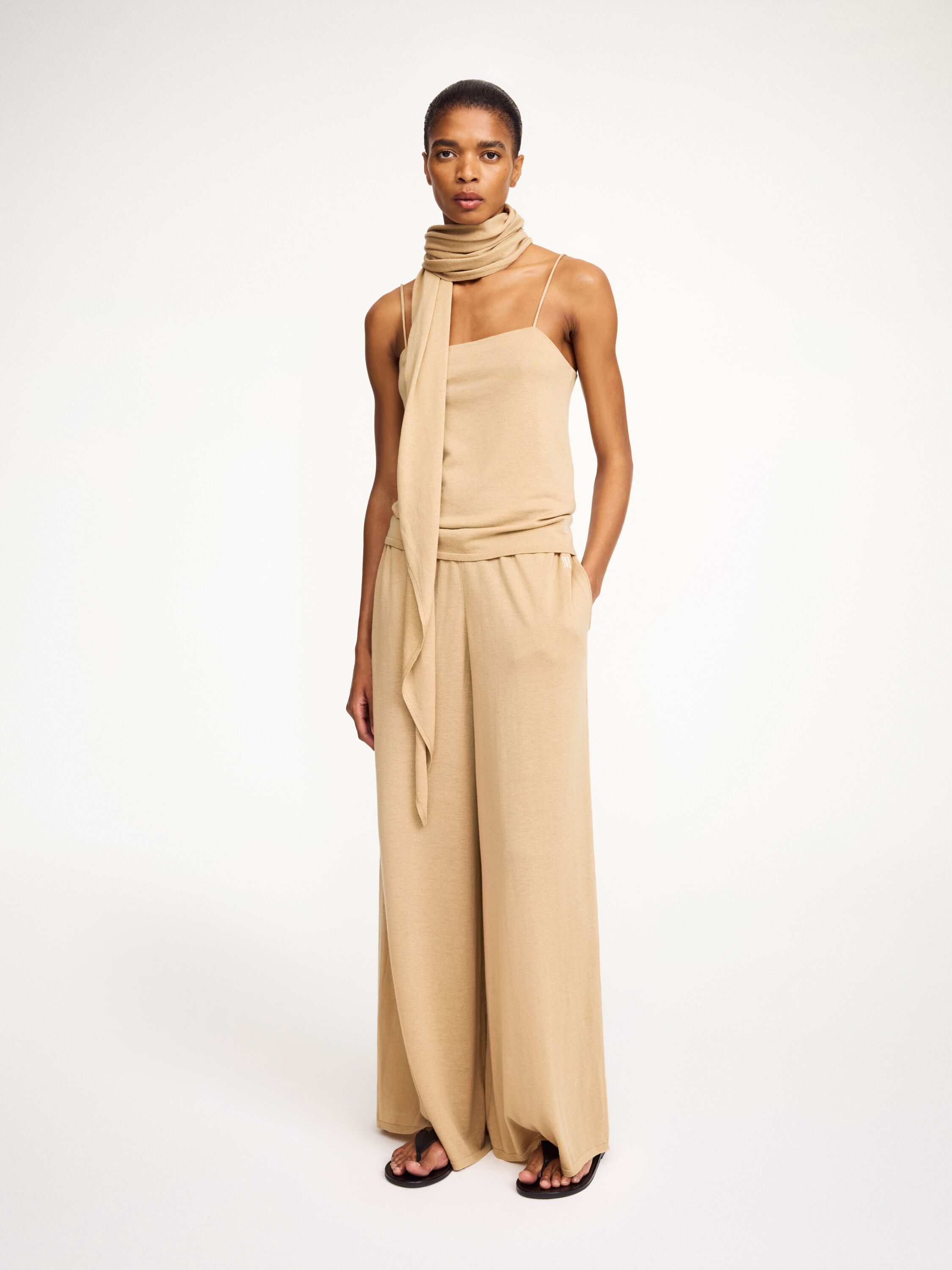 パンツ By Malene Birger PANTS (103122) By Malene Birger Piscali Mid-Rise Pants - Black – The