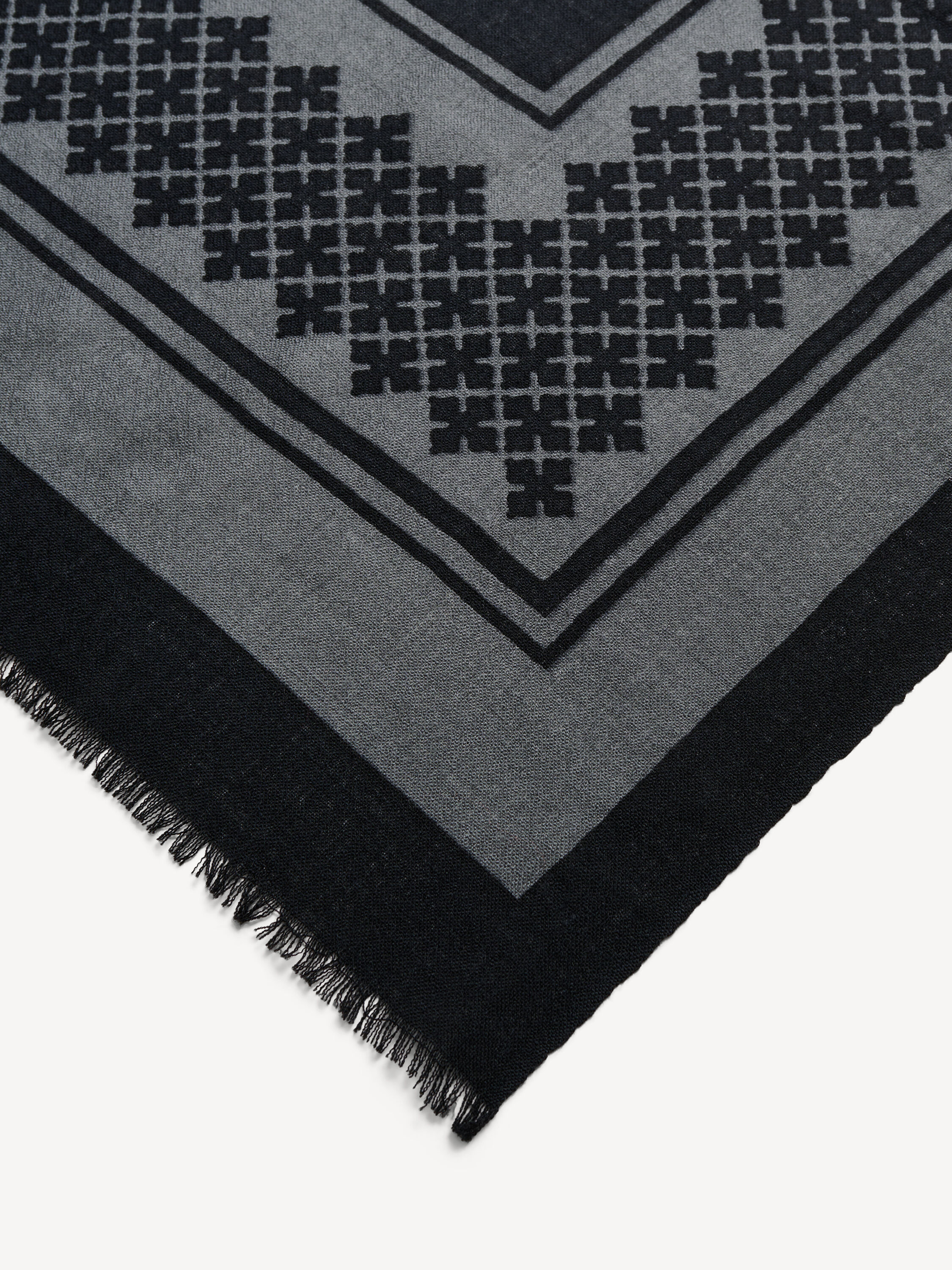 Julee wool scarf