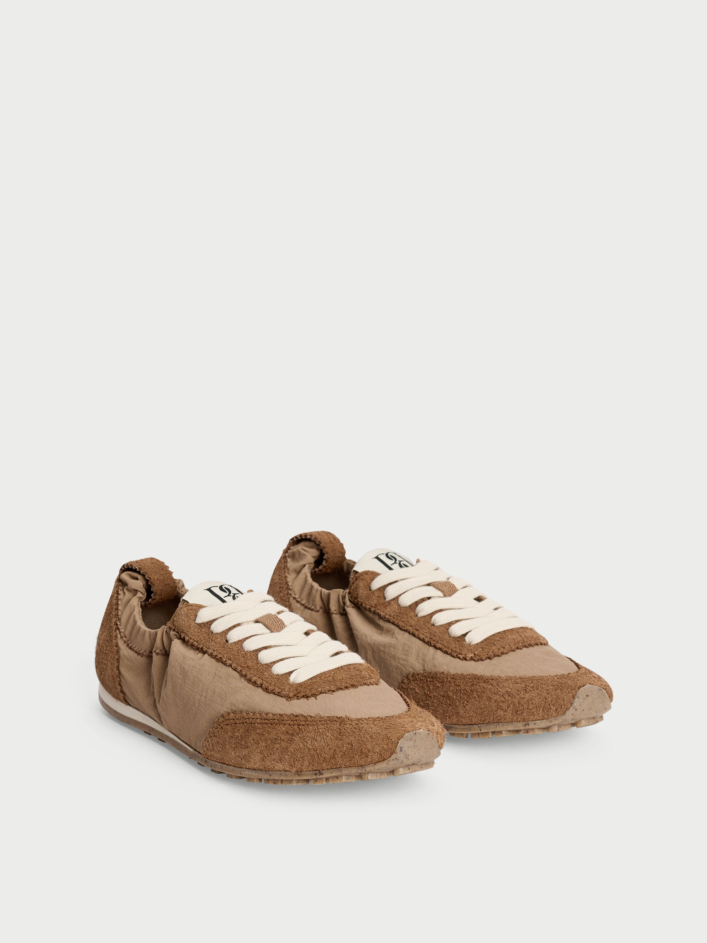 EXCLUSIVE: Noemi sneakers