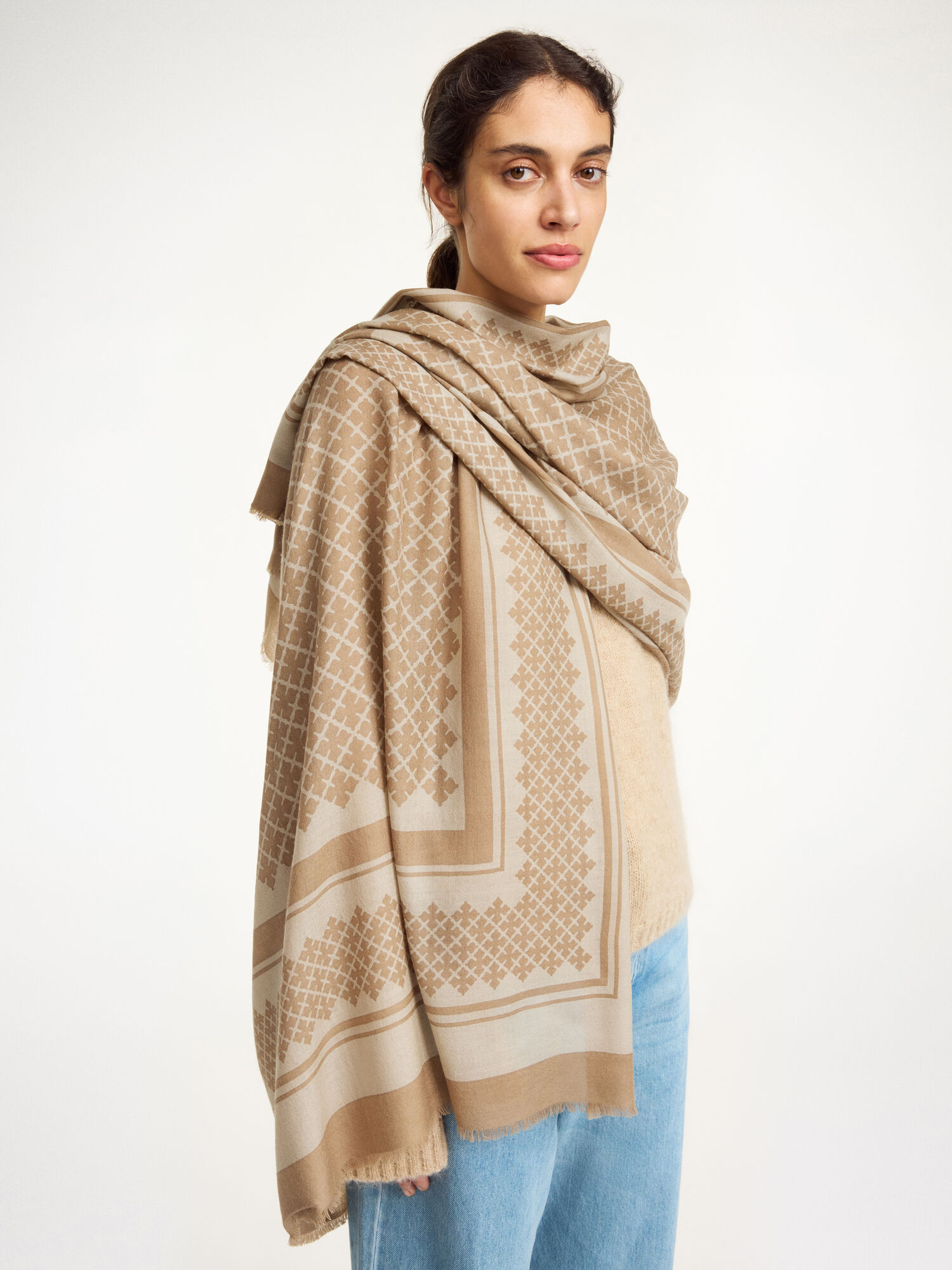 Julee wool scarf