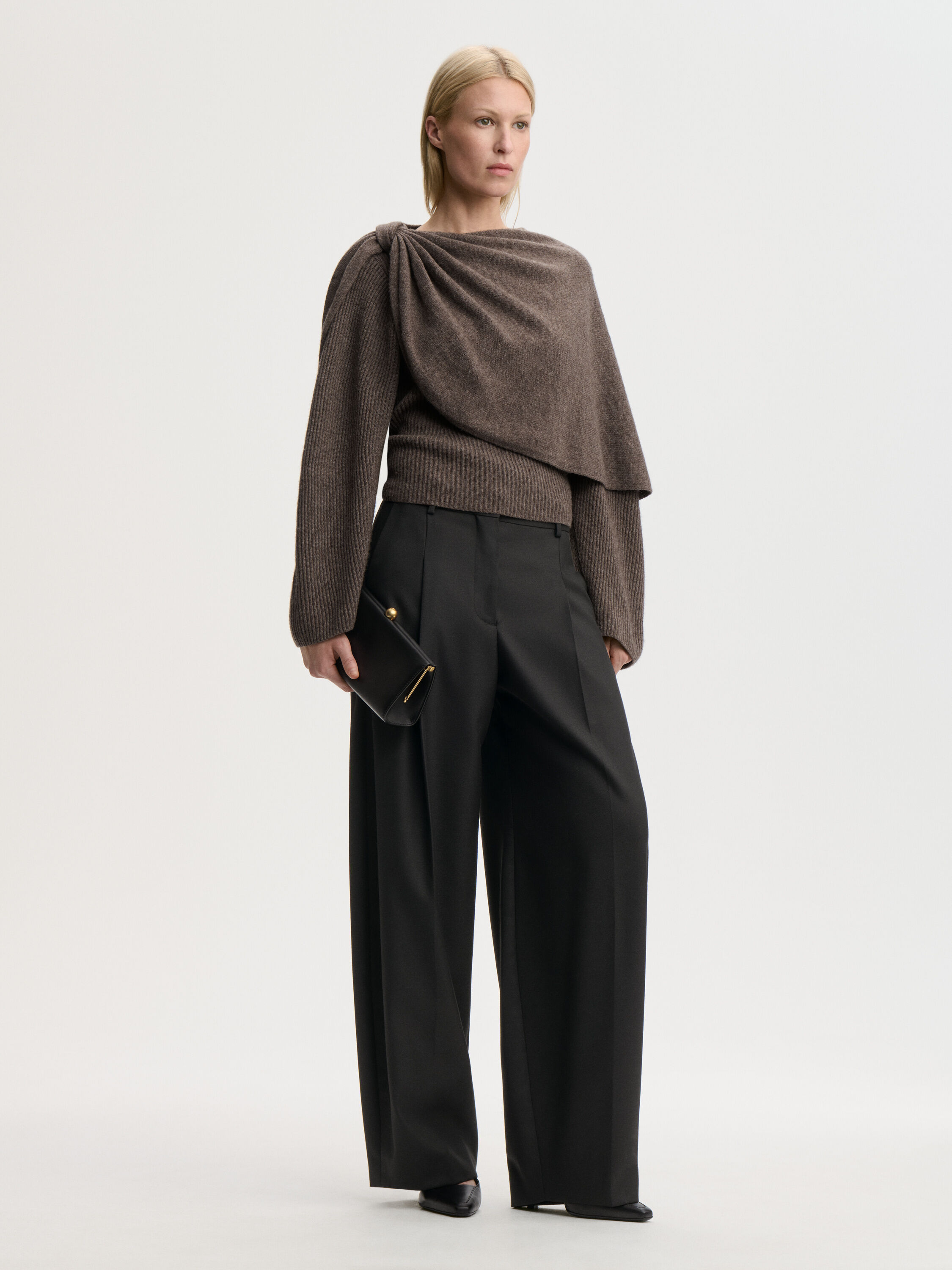 Povilanna barrel-leg trousers