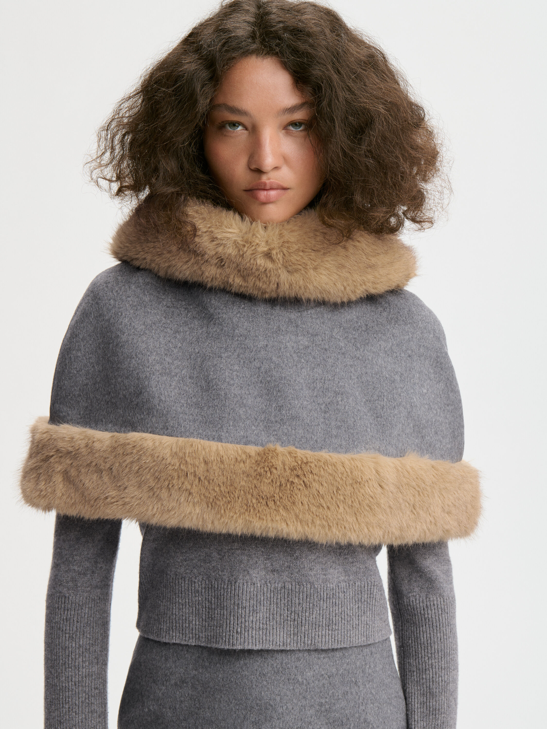 Marta wool cape