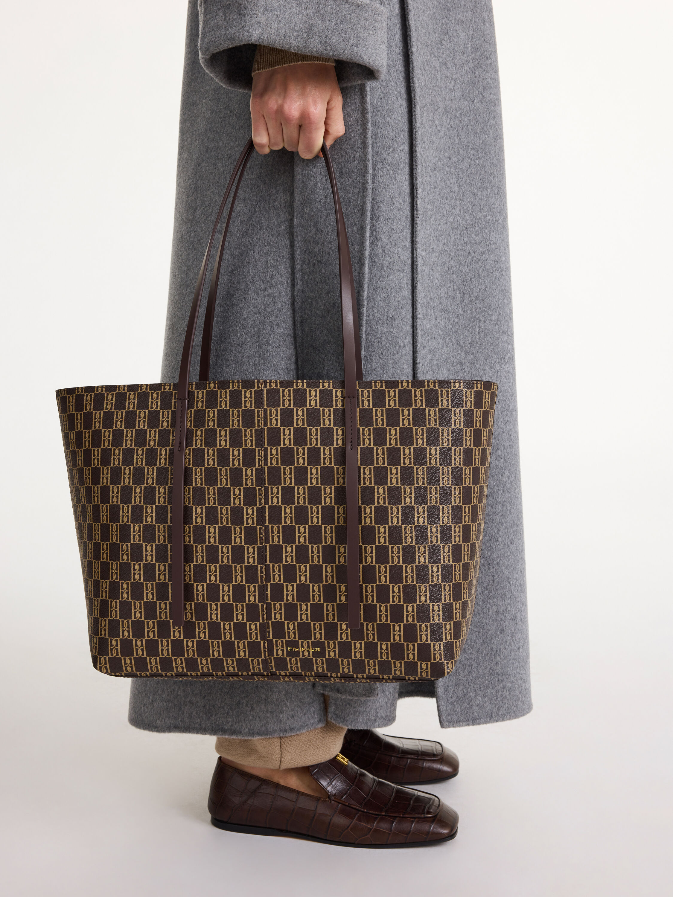 Abigail monogram tote bag