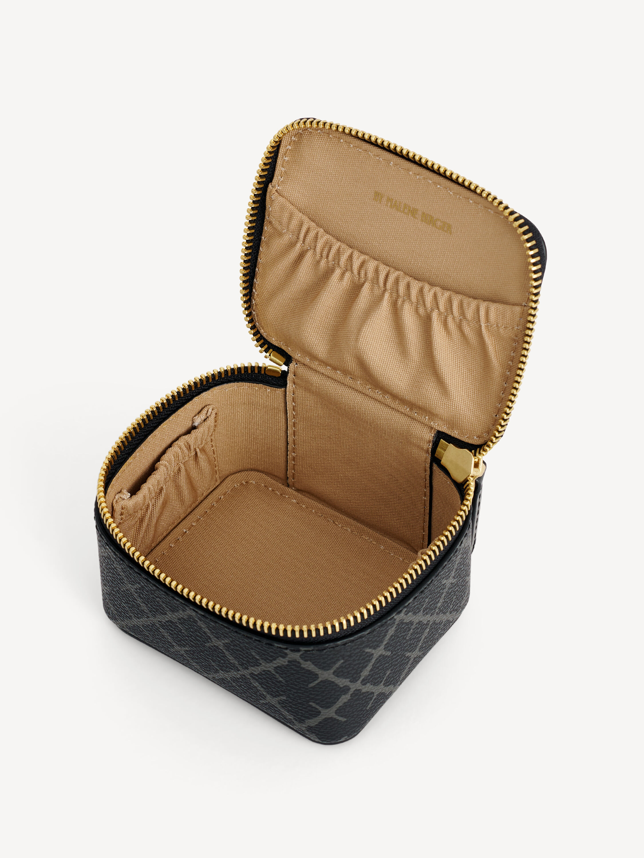 Bae Bijoux jewellery bag