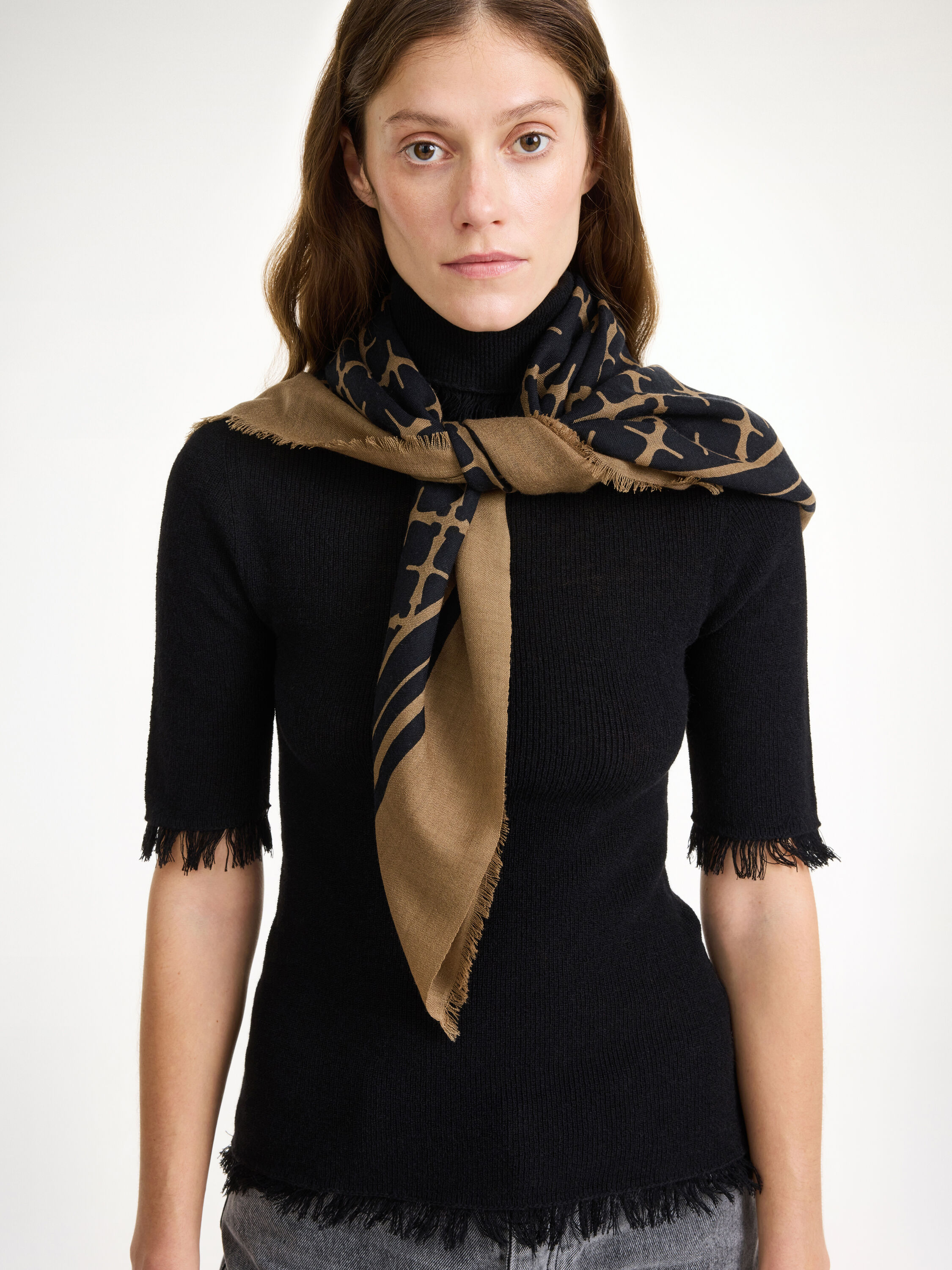 Cornelis wool scarf