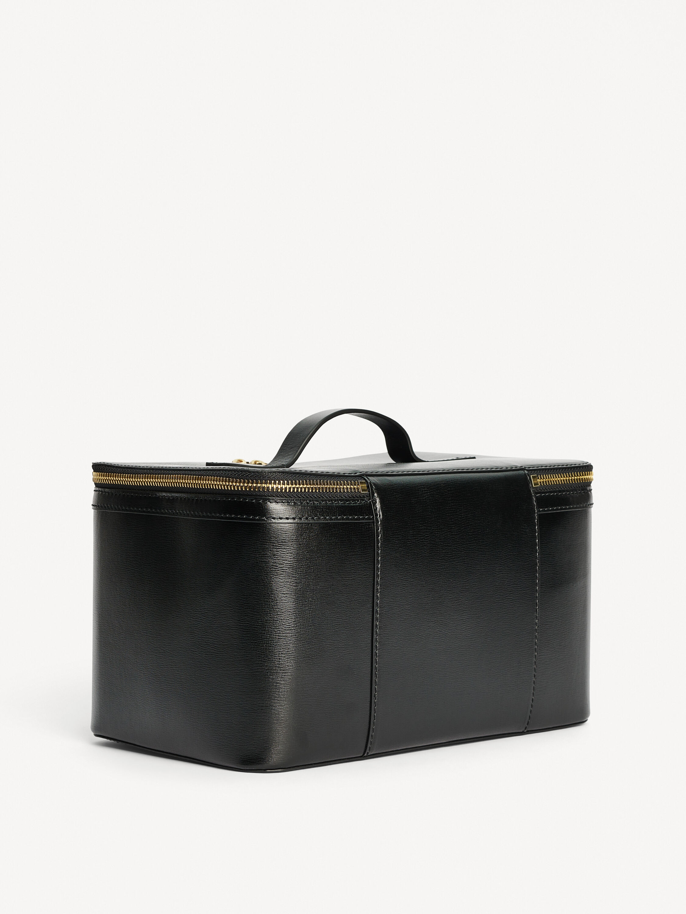 Aya Beauty cosmetics case