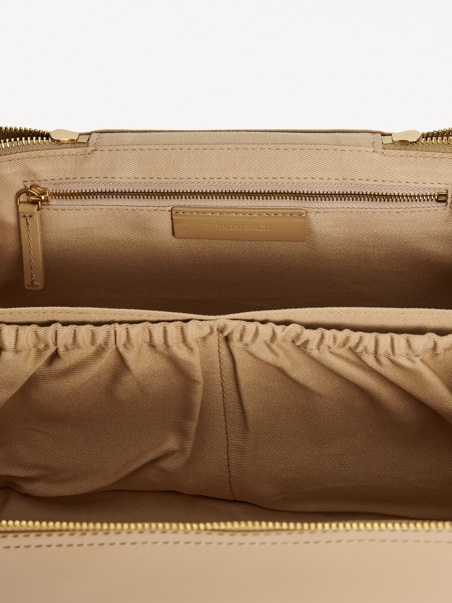 Aya Beauty cosmetics case