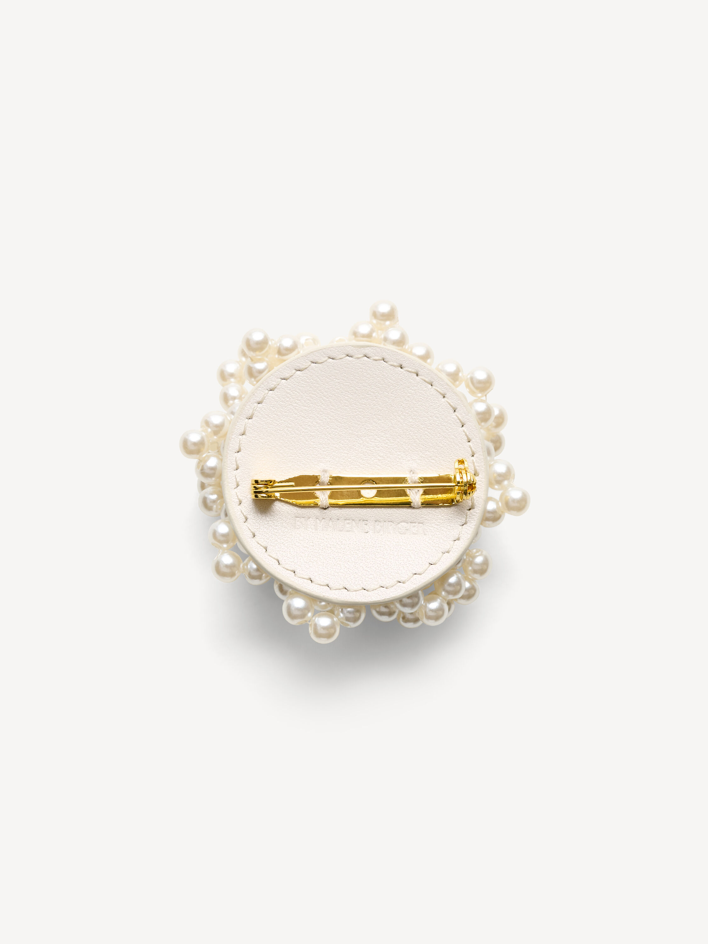 Helea brooch
