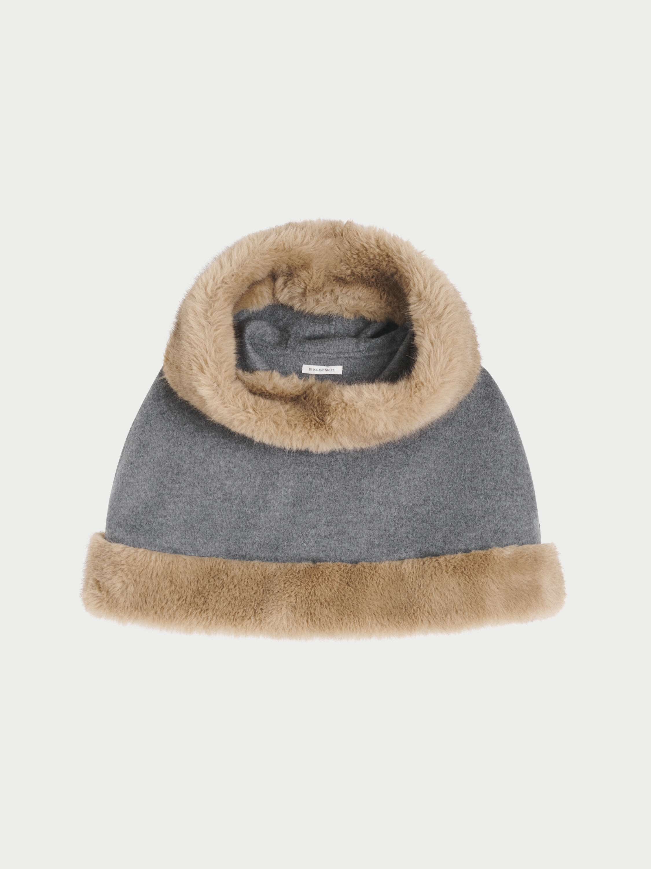Marta wool cape