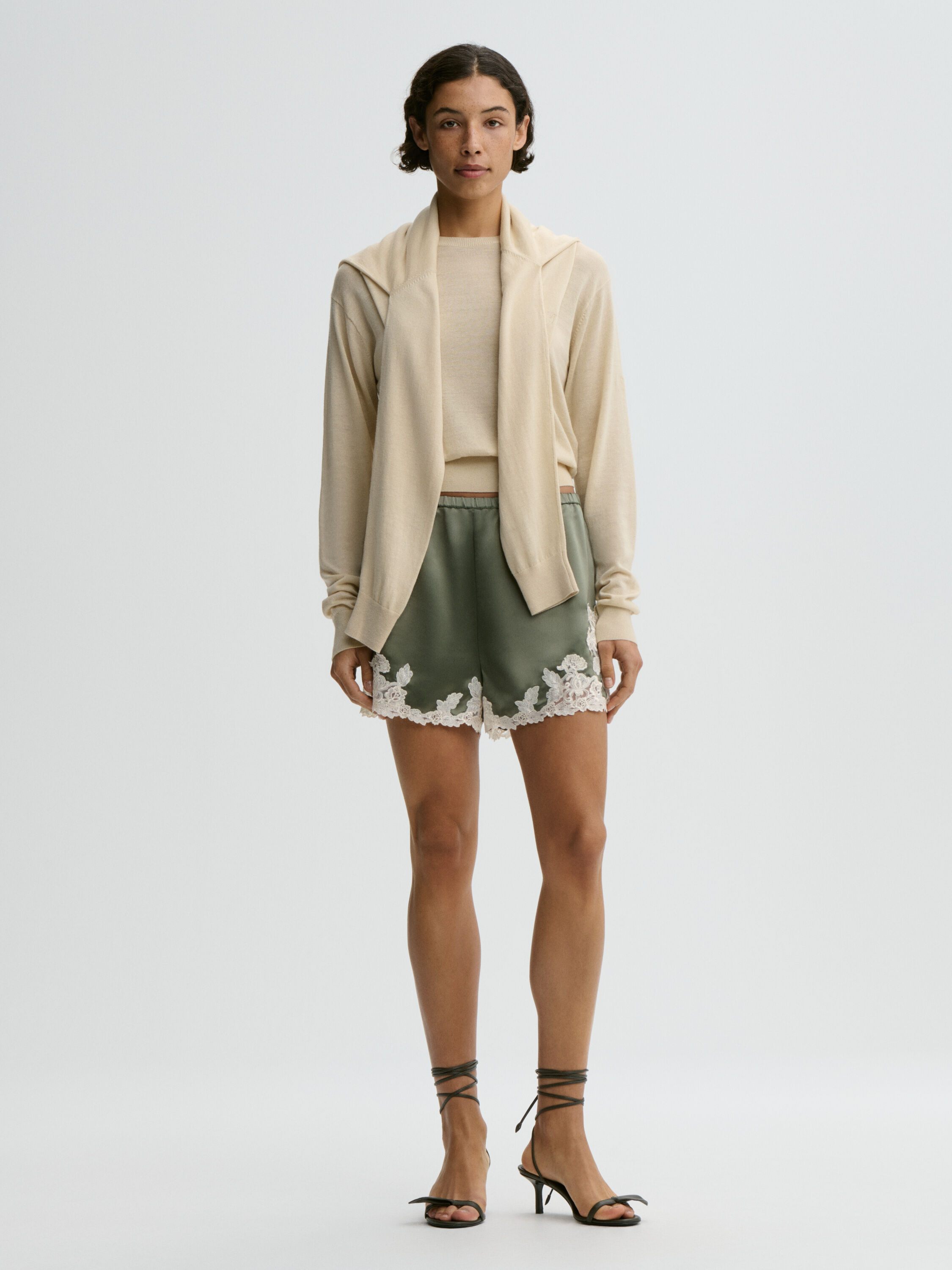 Eri satin shorts