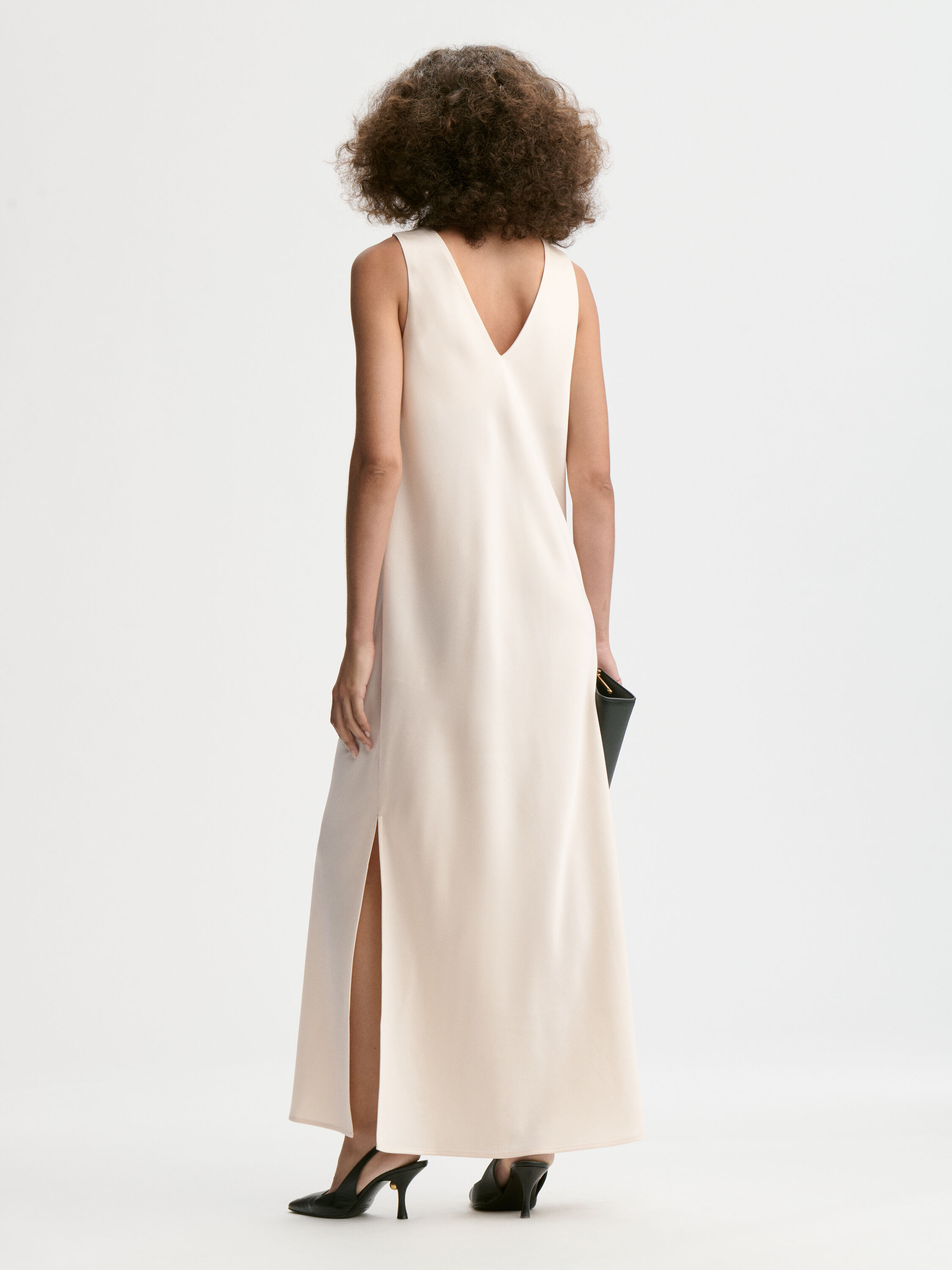 EXCLUSIVE: Levita maxi dress