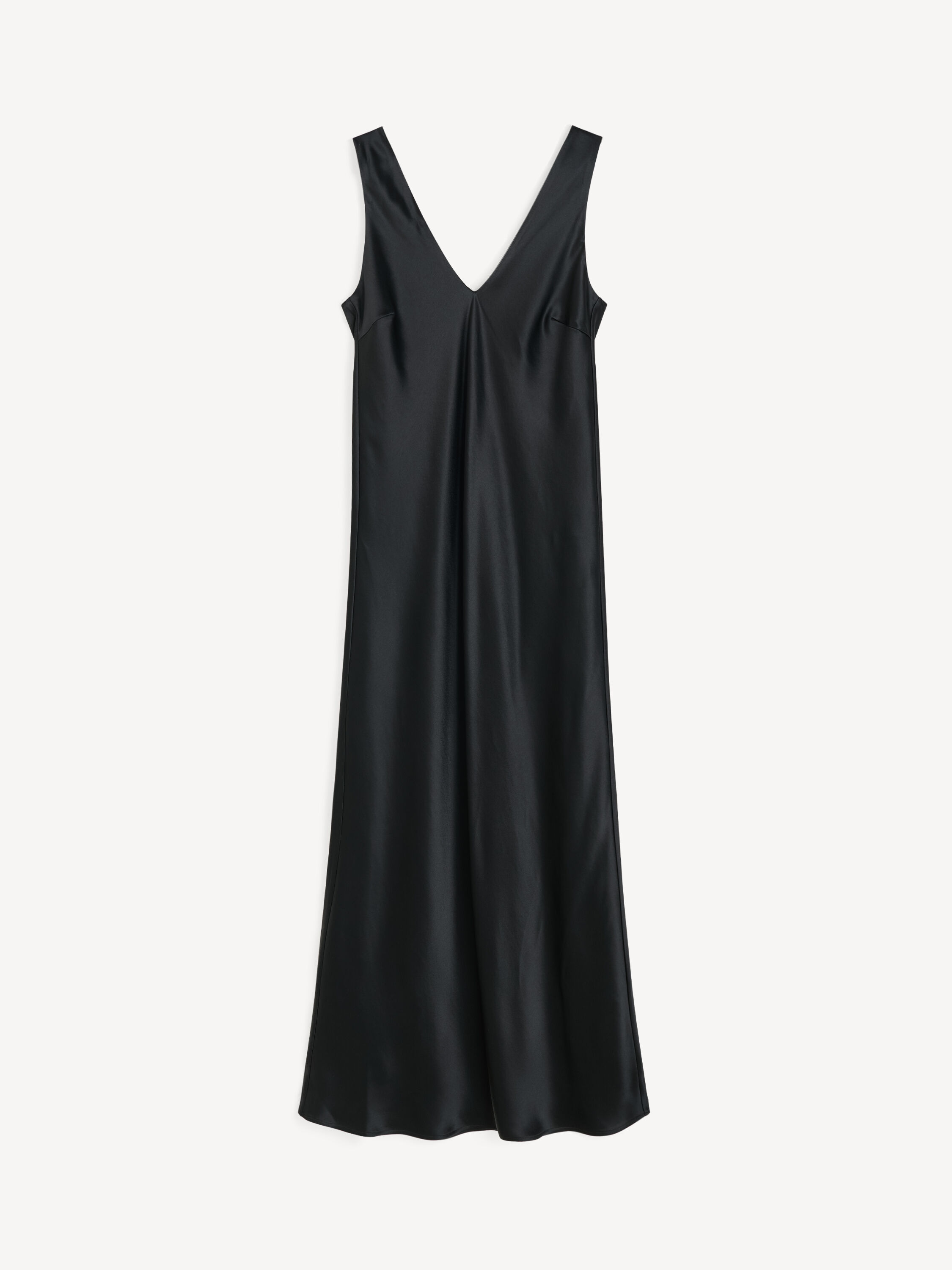 EXCLUSIVE: Levita maxi dress
