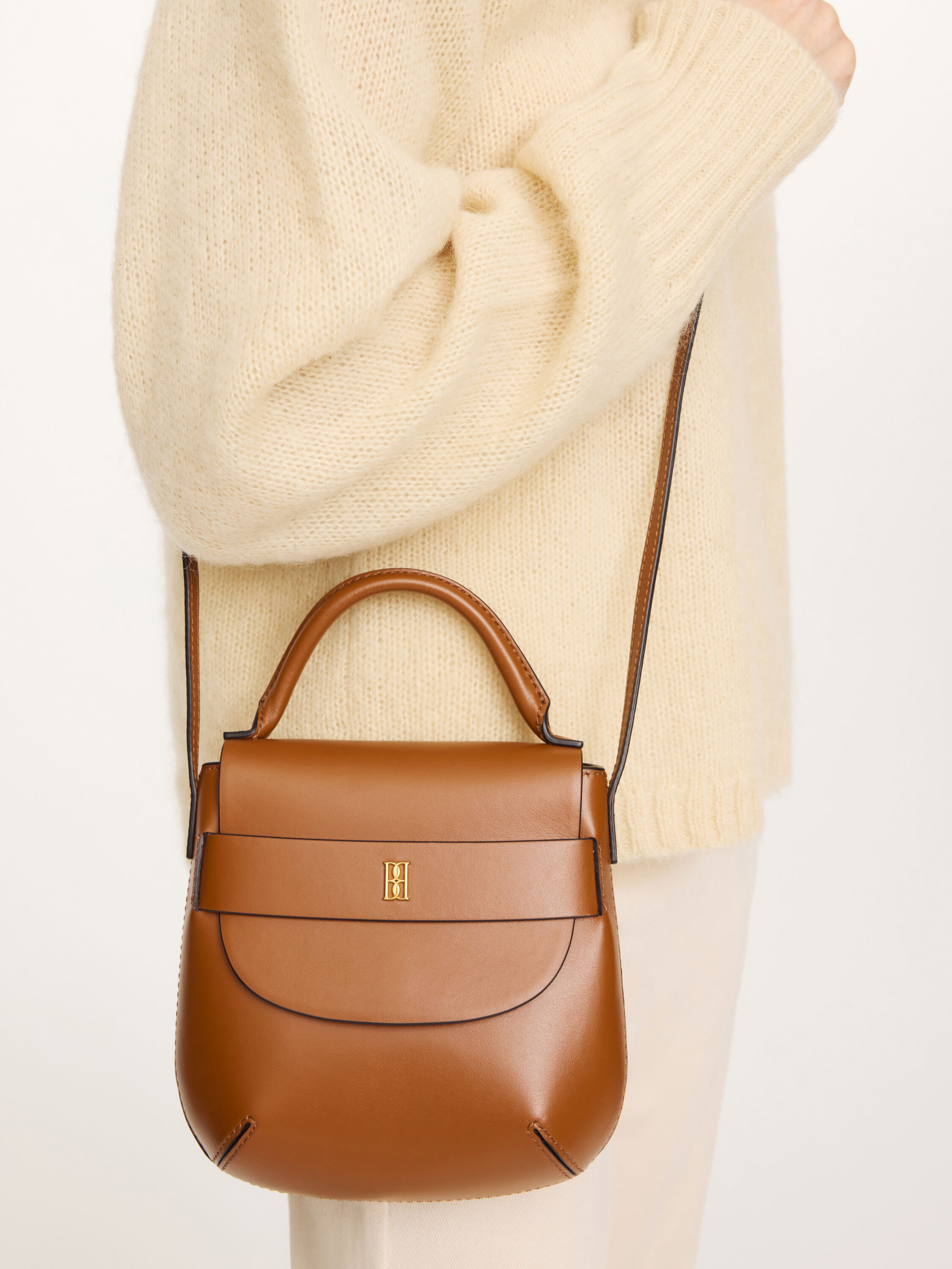 Meela leather shoulder bag