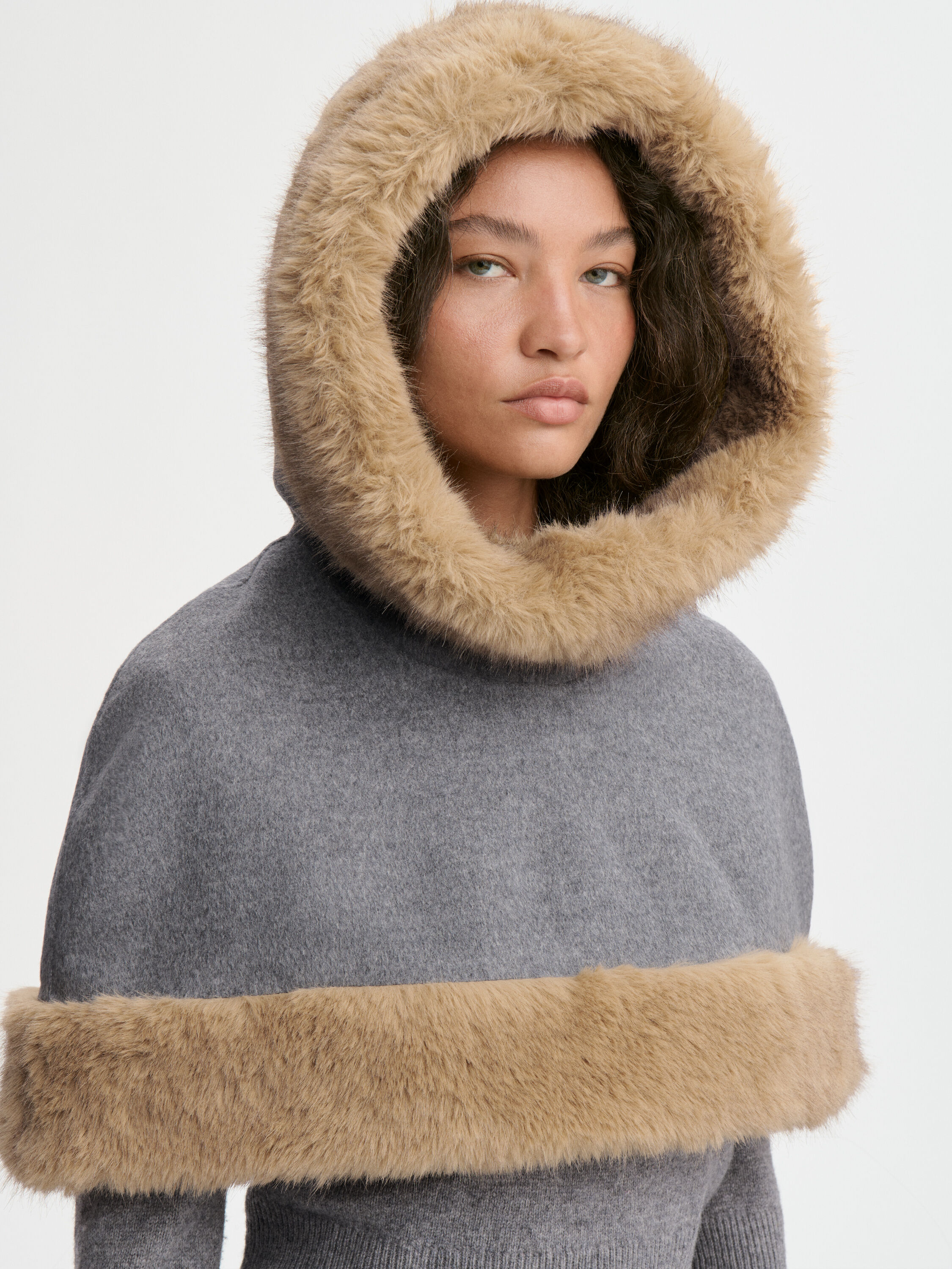Marta wool cape