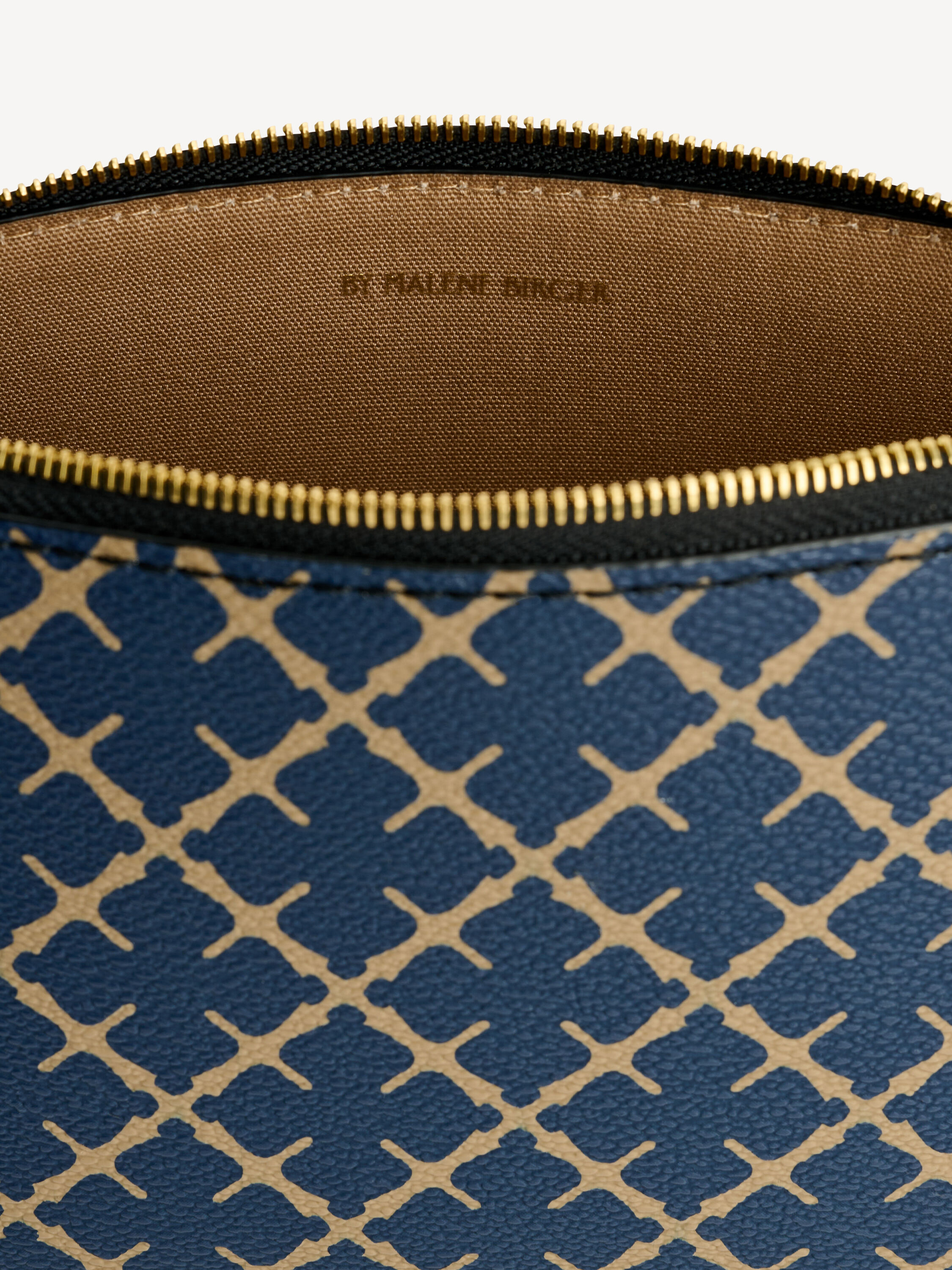 Bae small cosmetics case