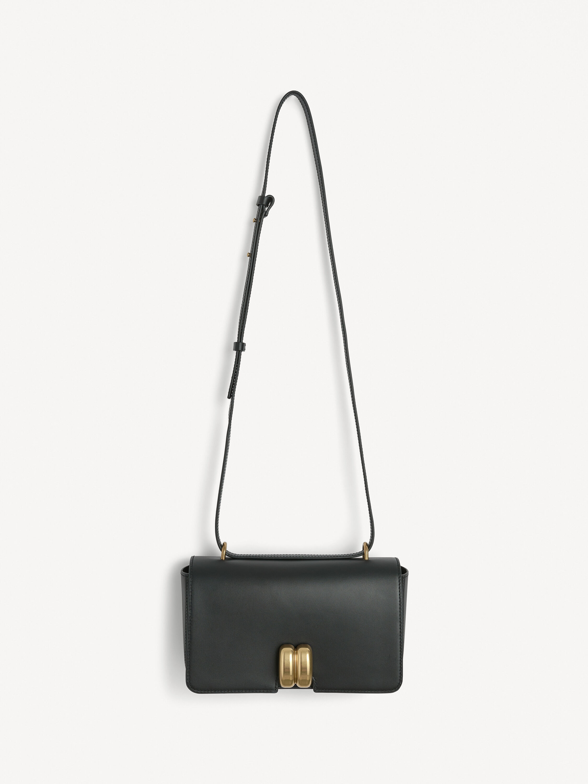 【新品】 BY MALENE BIRGER NOVAL ショルダーバッグ by Malene Birger Black Noval Shoulder Bag by Malene Birger