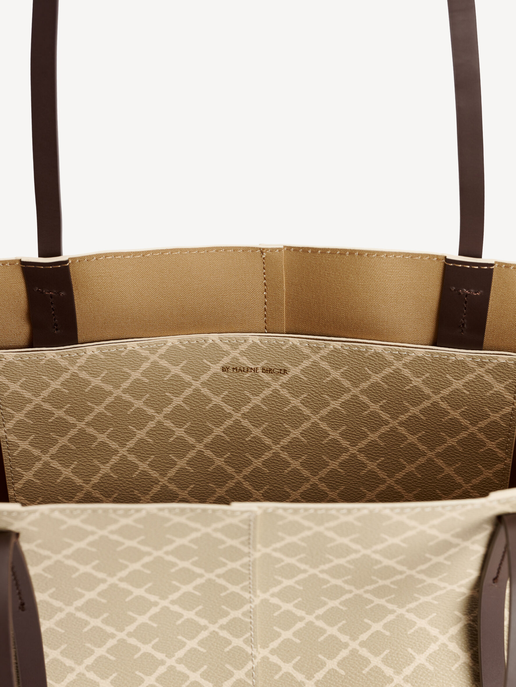 Abi printed tote bag