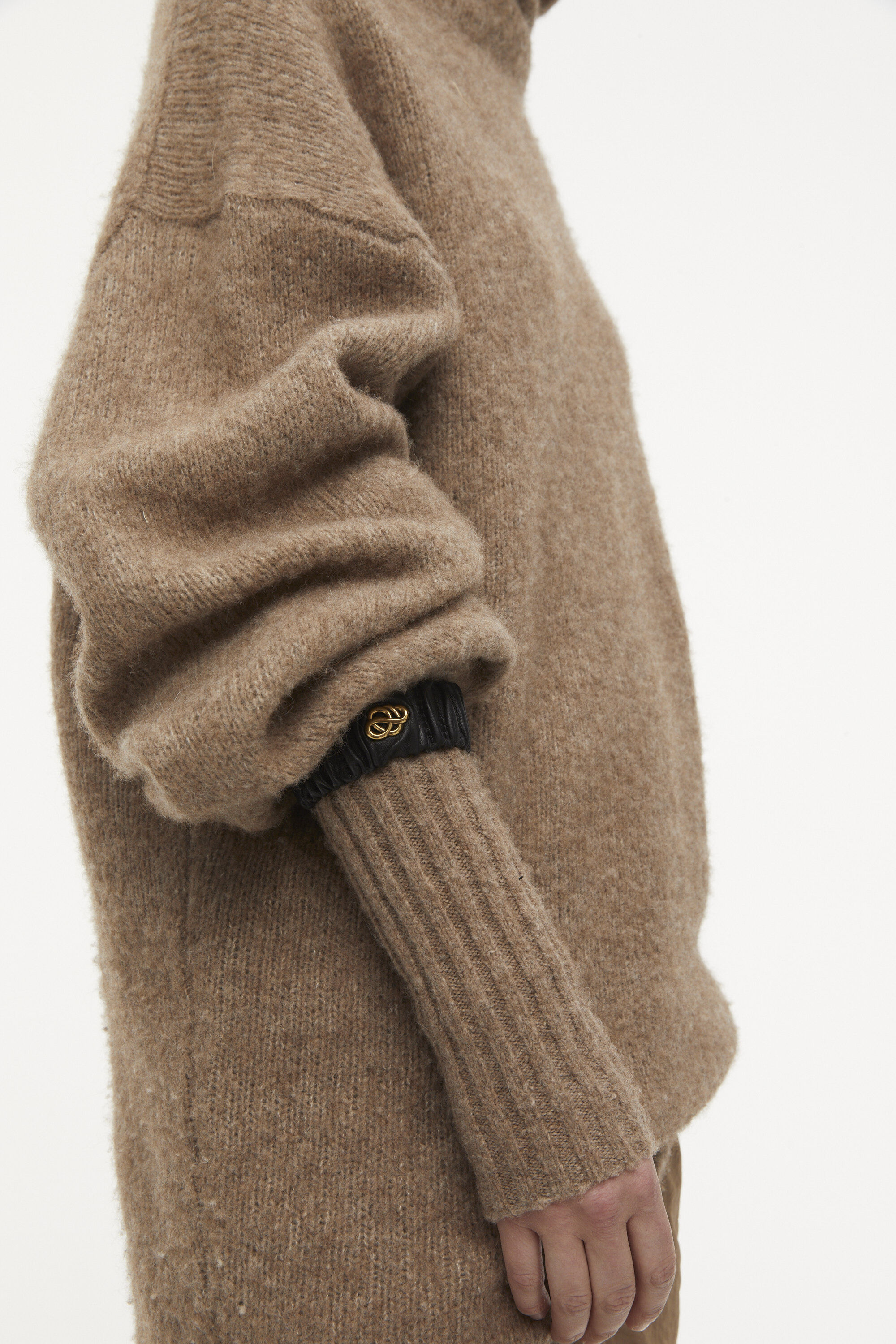 Evelo leather wrist bands