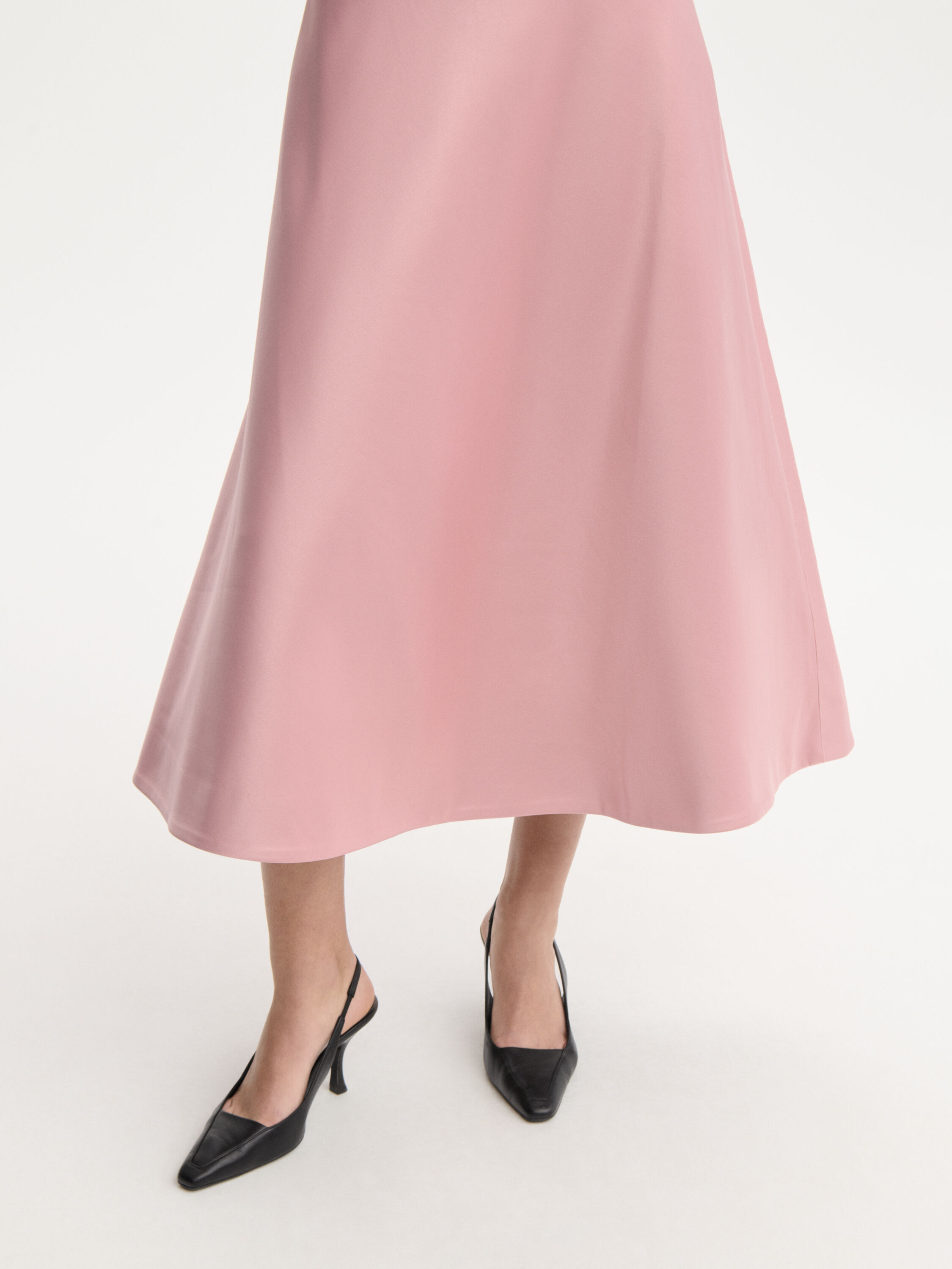 EXCLUSIVE: Giovanna satin maxi skirt