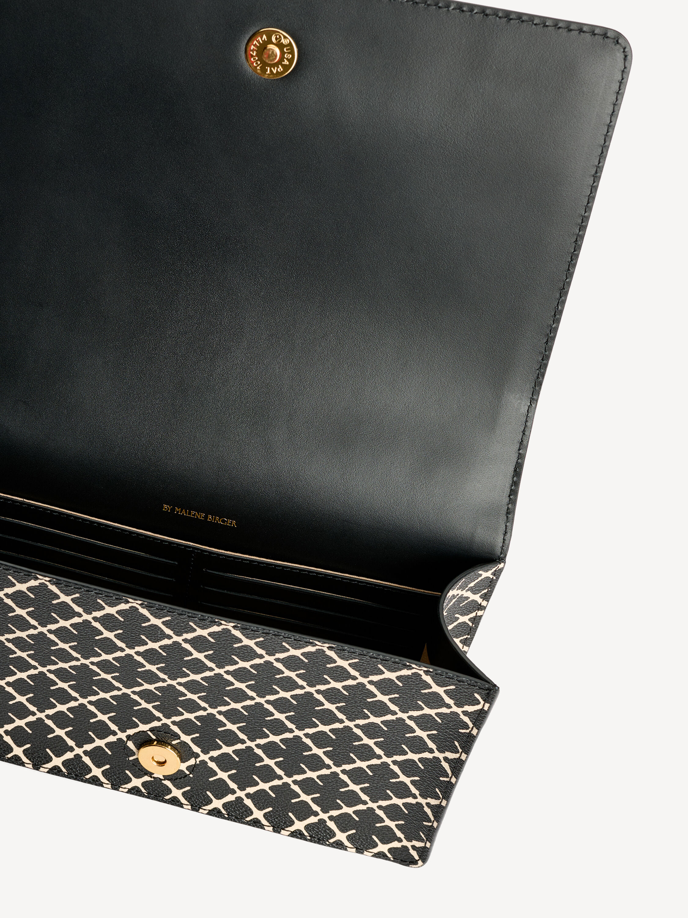 Loennas shoulder bag