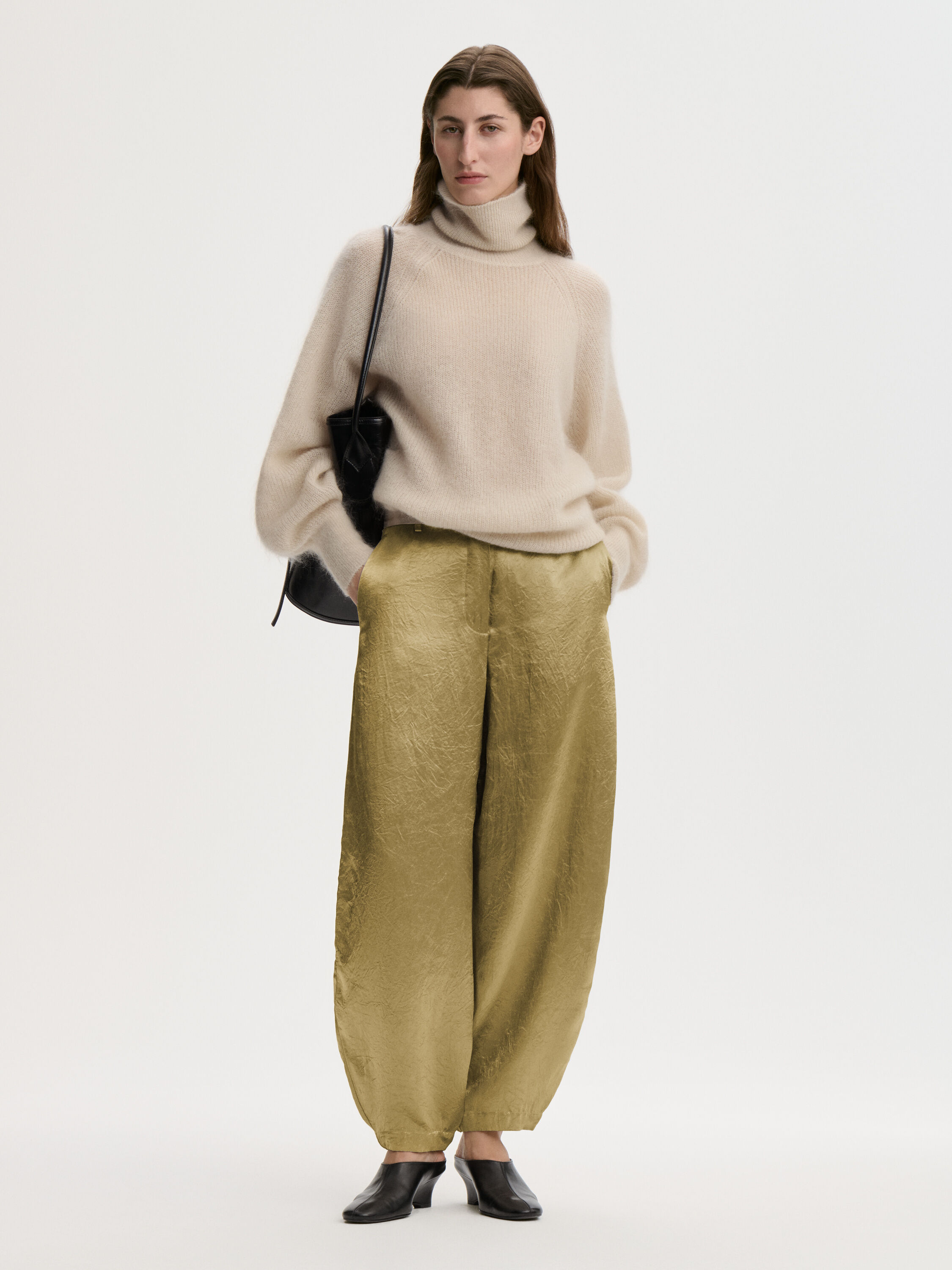 Cassie barrel-leg trousers