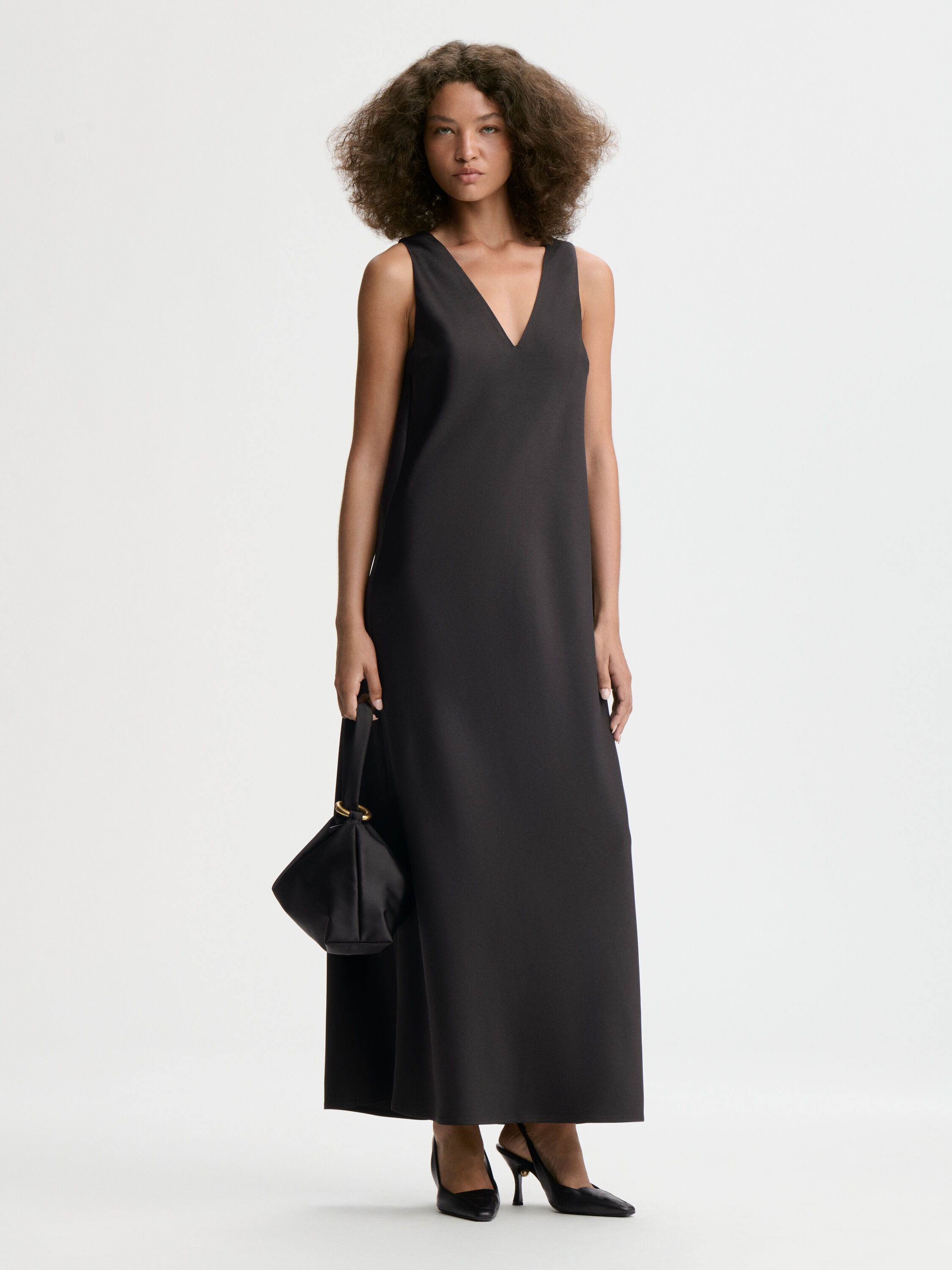 EXCLUSIVE: Levita maxi dress