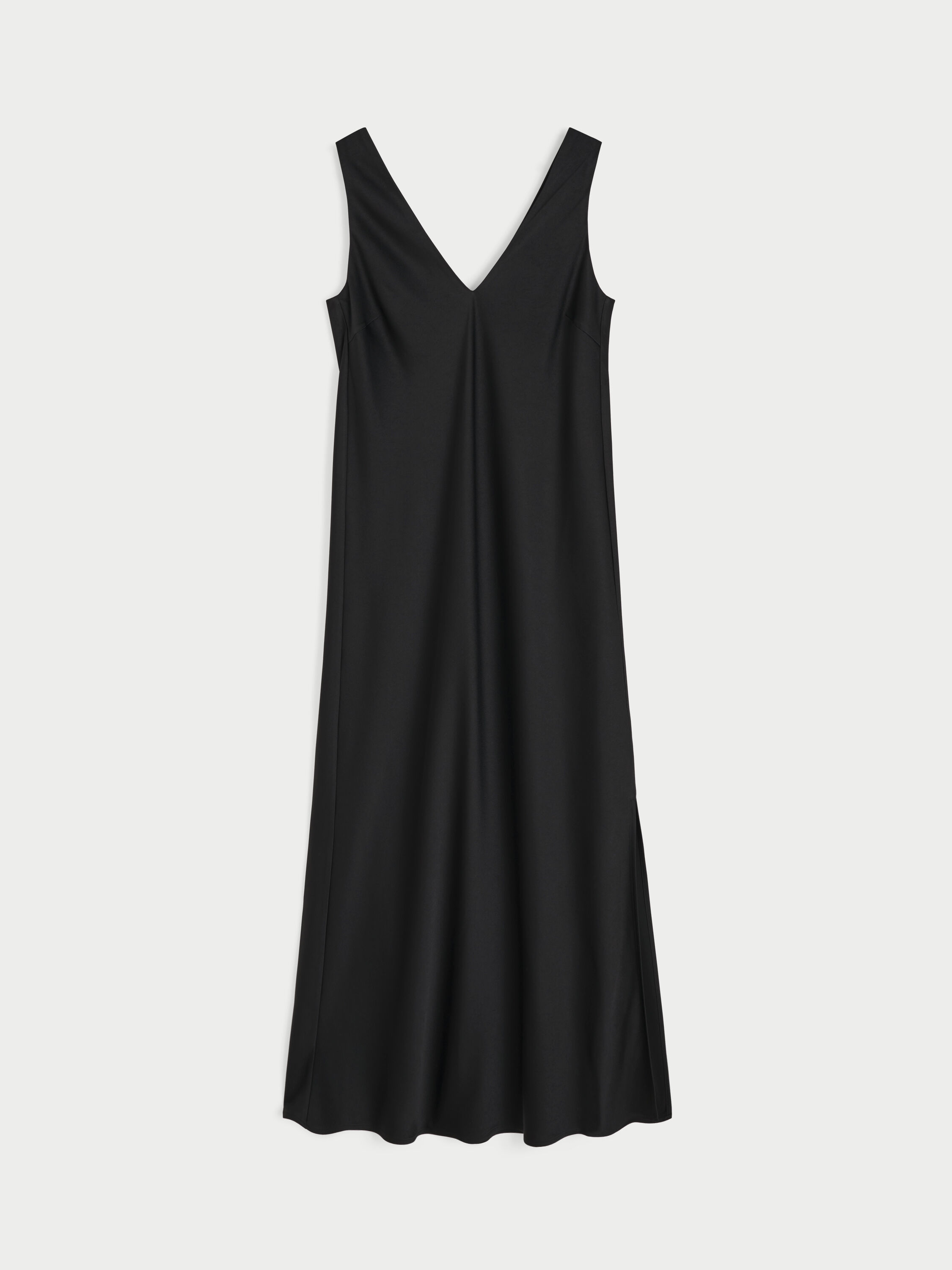 EXCLUSIVE: Levita maxi dress